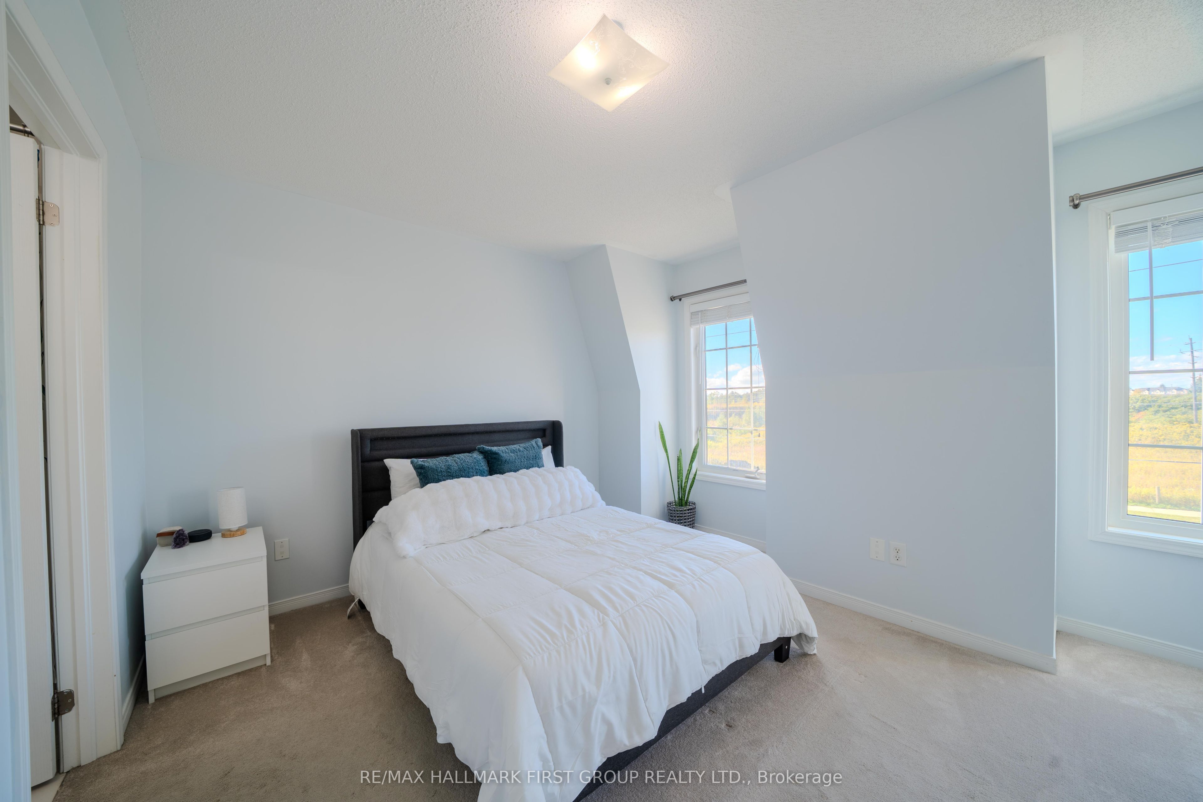 1393 Salem Road N Property Photo 26