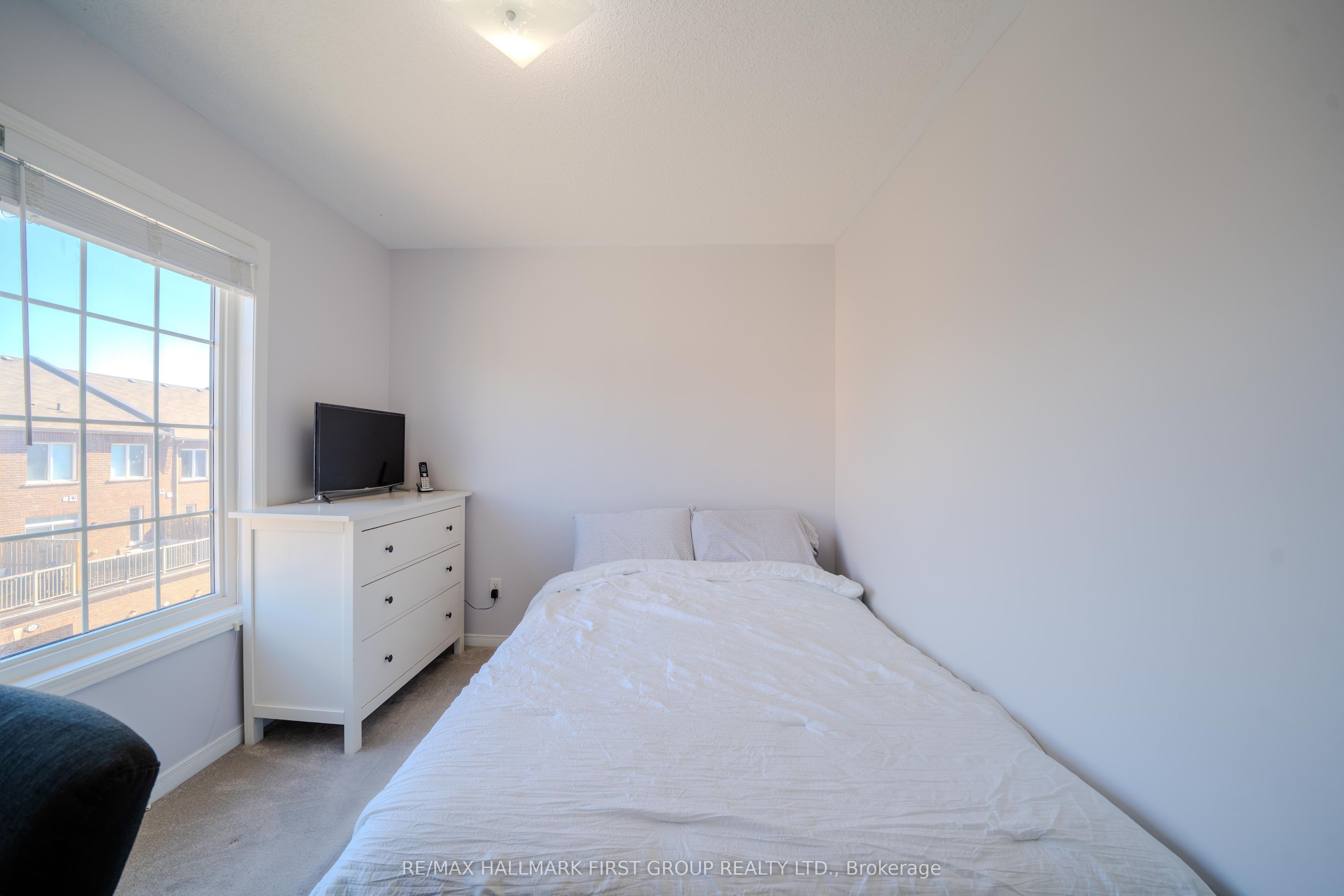 1393 Salem Road N Property Photo 35