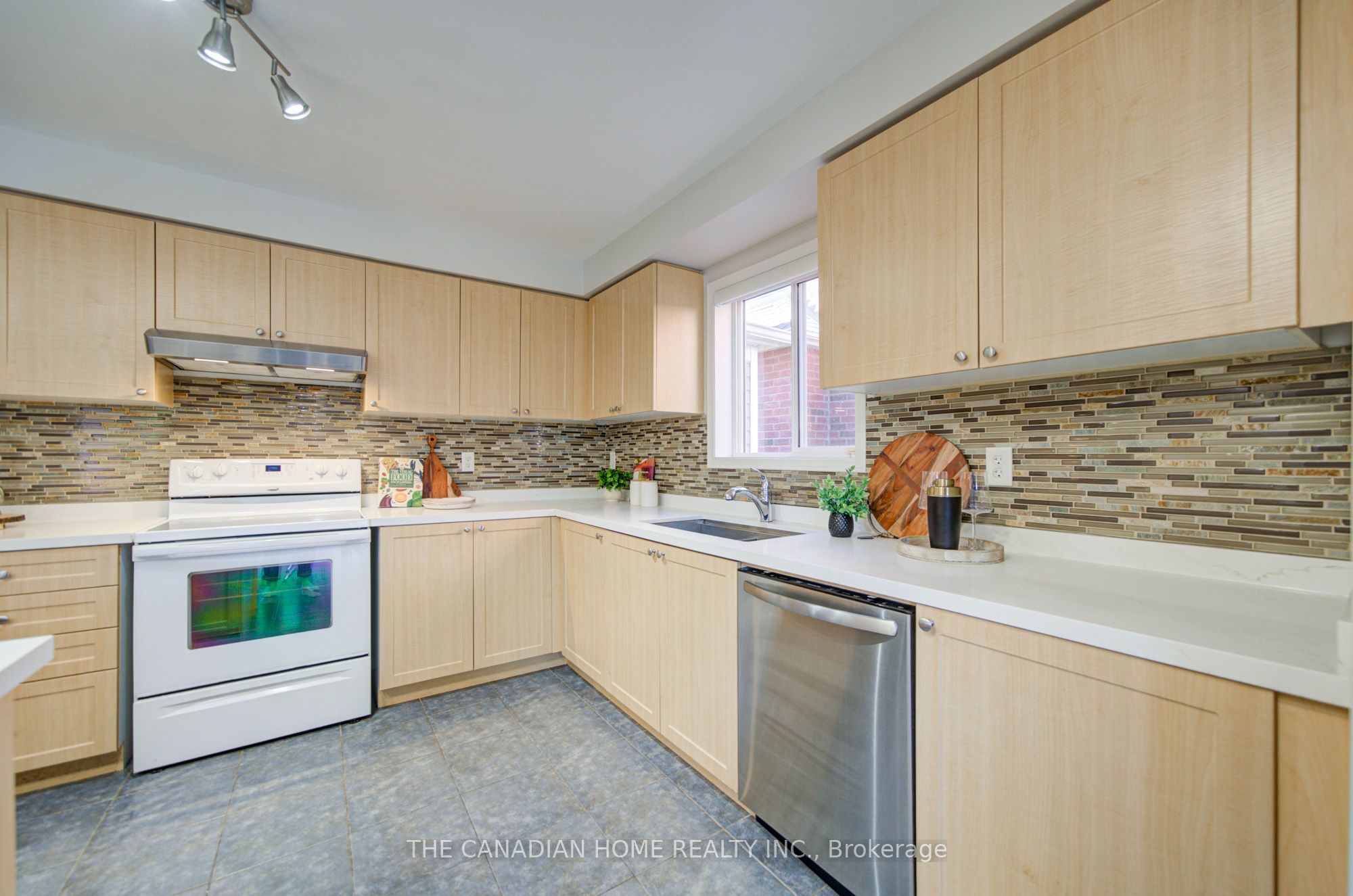1477 Arborwood Drive Property Photo 11