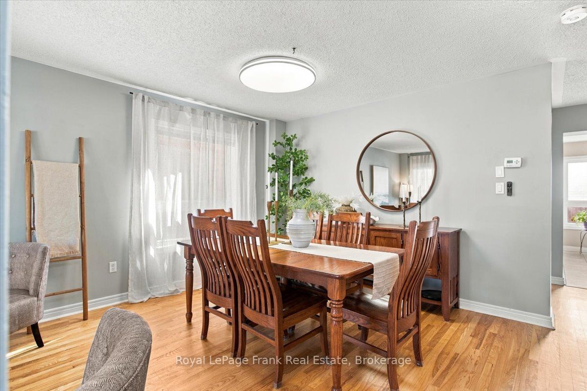 34 Freer Crescent Property Photo 6
