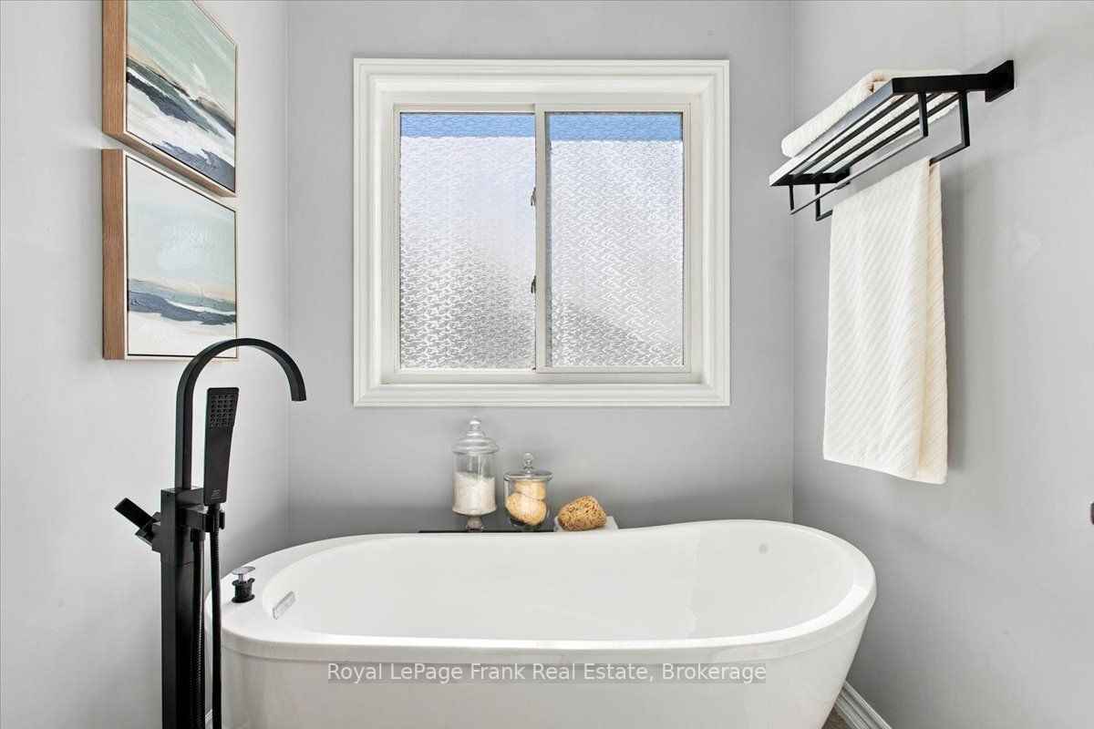 34 Freer Crescent Property Photo 18