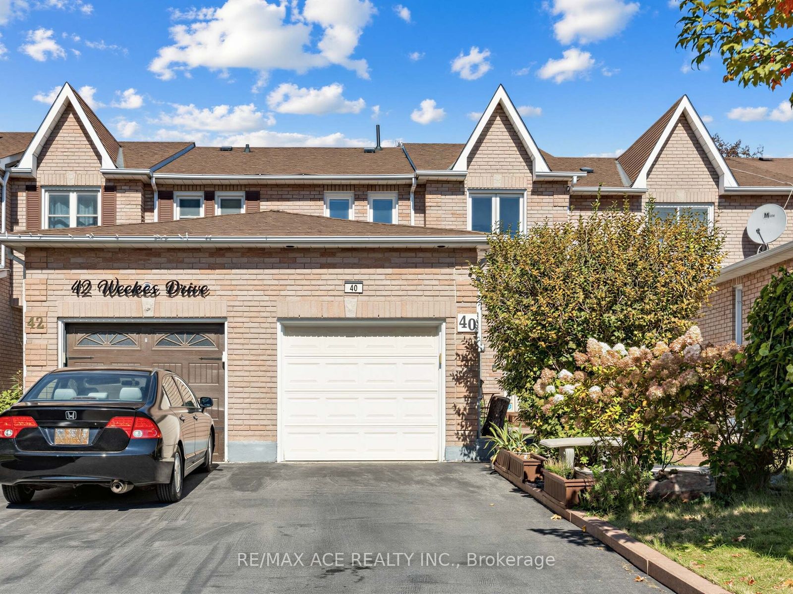 40 Weekes Drive Property Photo 2