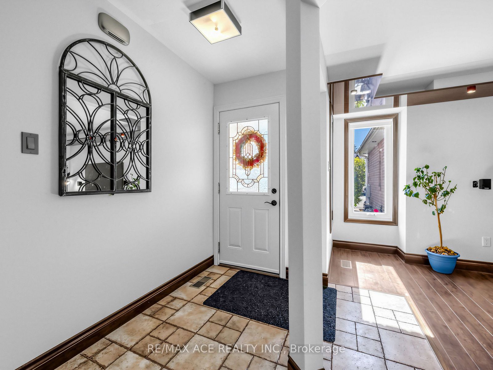 40 Weekes Drive Property Photo 4