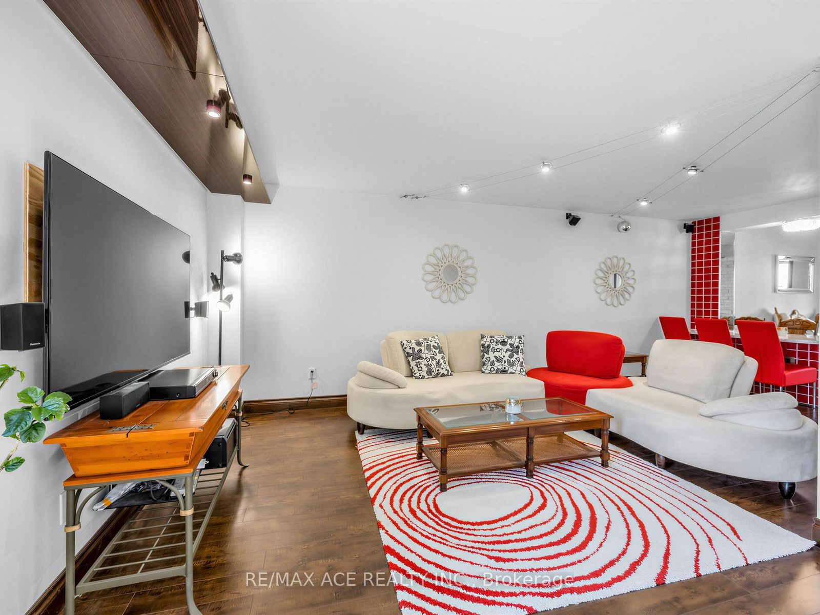 40 Weekes Drive Property Photo 6