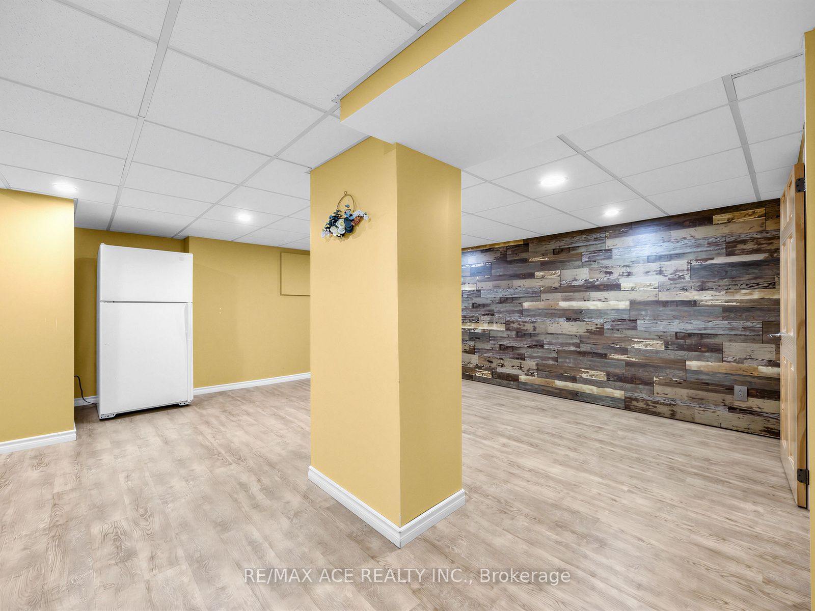 40 Weekes Drive Property Photo 29