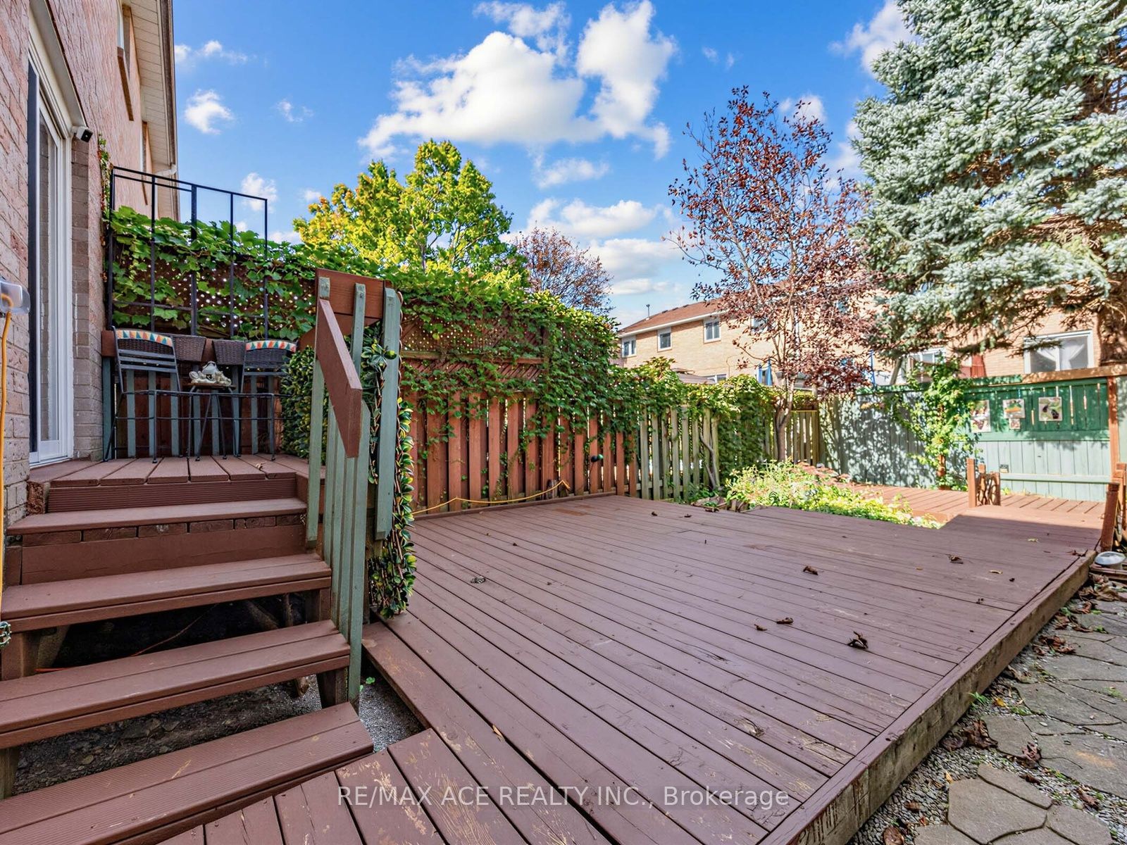 40 Weekes Drive Property Photo 32