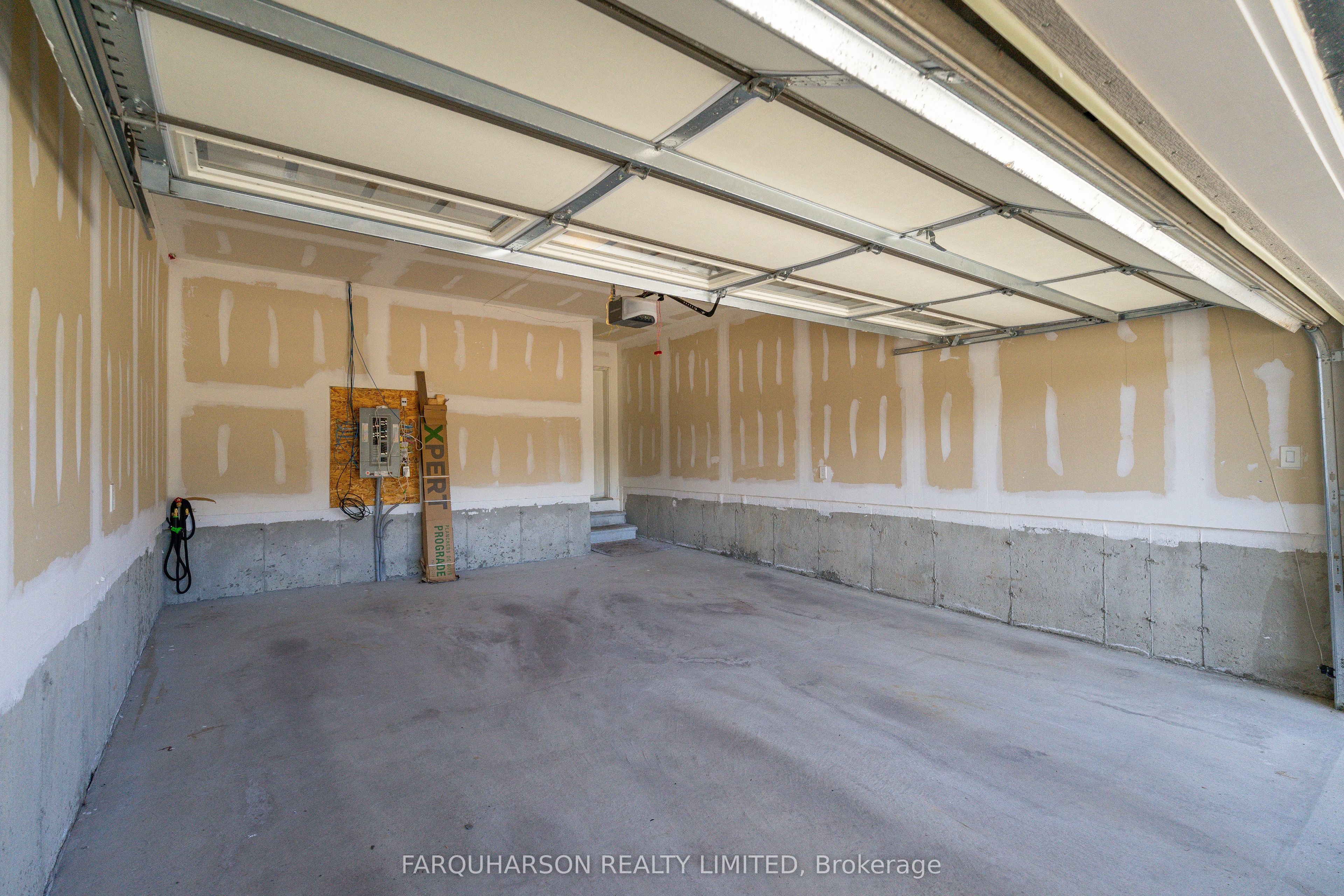 3 Clarington Boulevard Property Photo 19