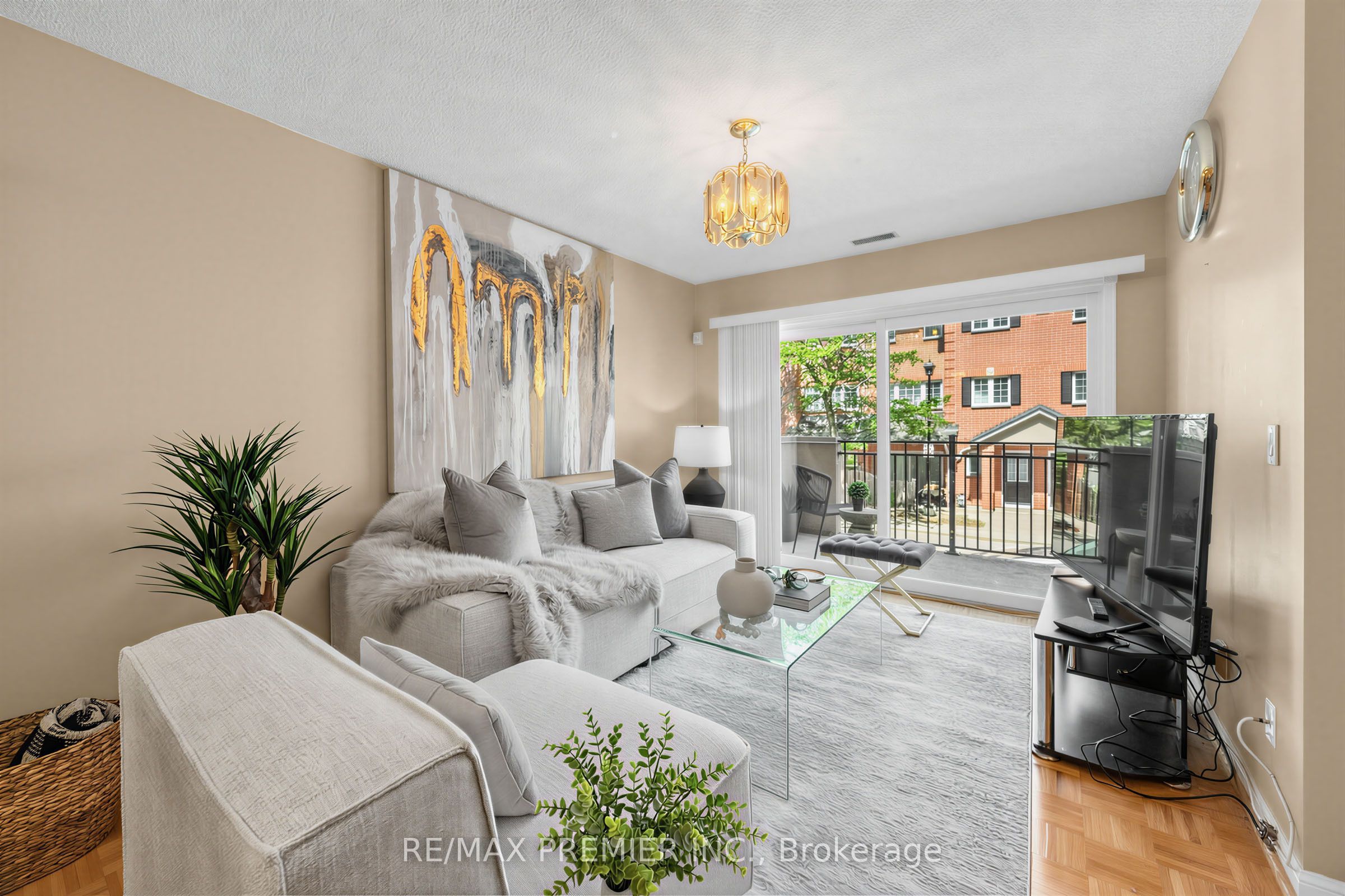 1400 The Esplanade N 602 Property Photo 4