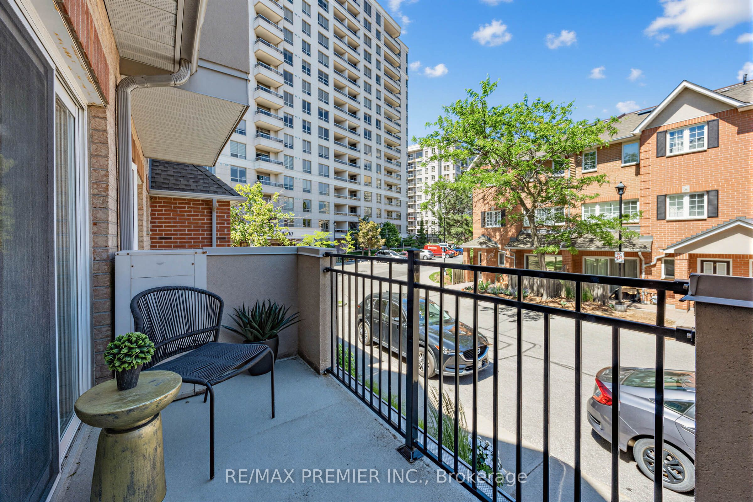 1400 The Esplanade N 602 Property Photo 11