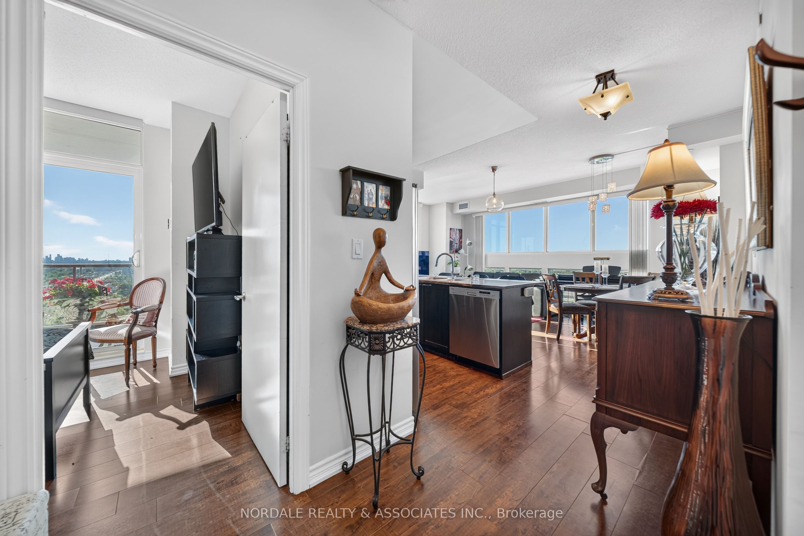 1328 Birchmount Road 2103 Property Photo 13