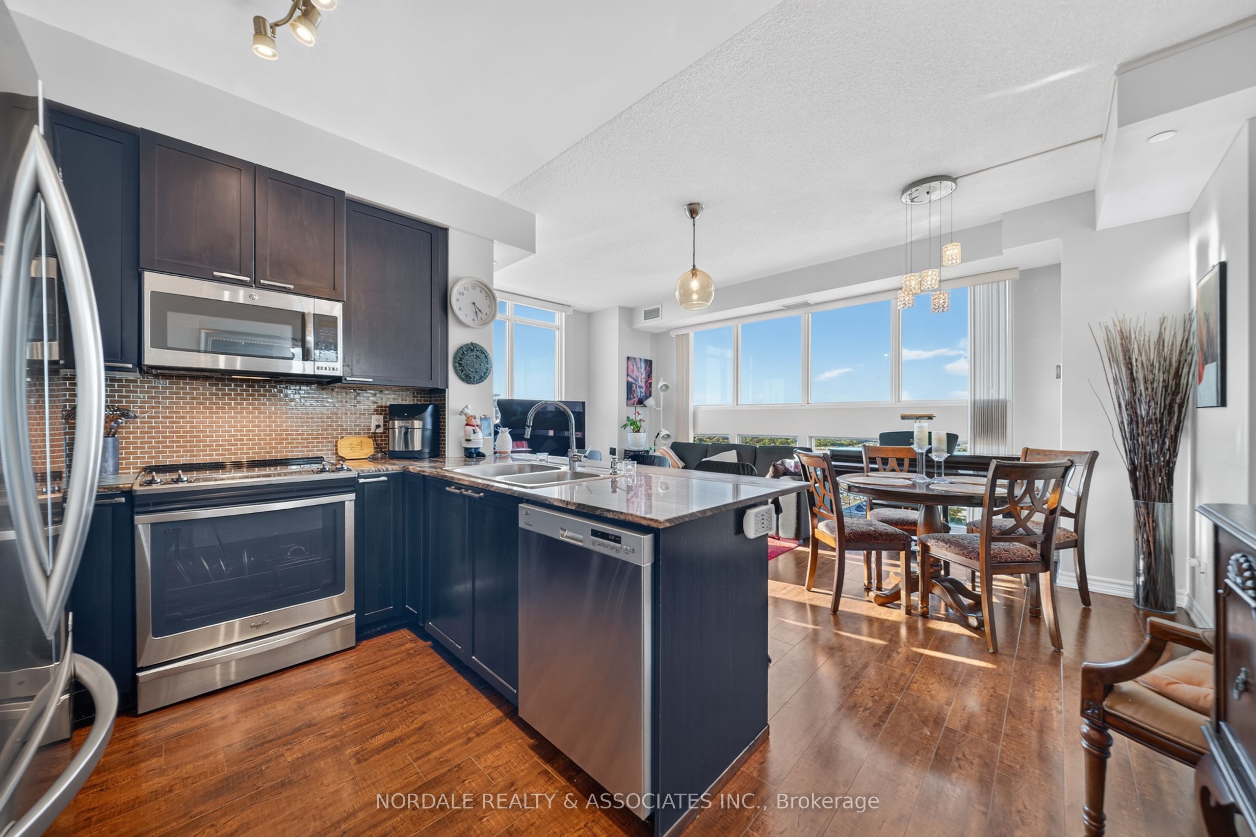 1328 Birchmount Road 2103 Property Photo 14