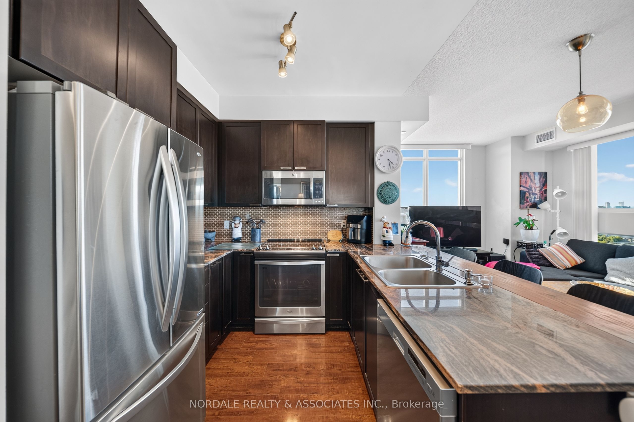 1328 Birchmount Road 2103 Property Photo 15