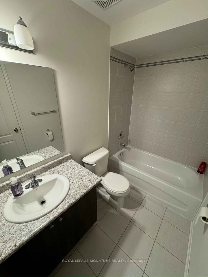 199 Lady Angela Avenue Property Photo 5