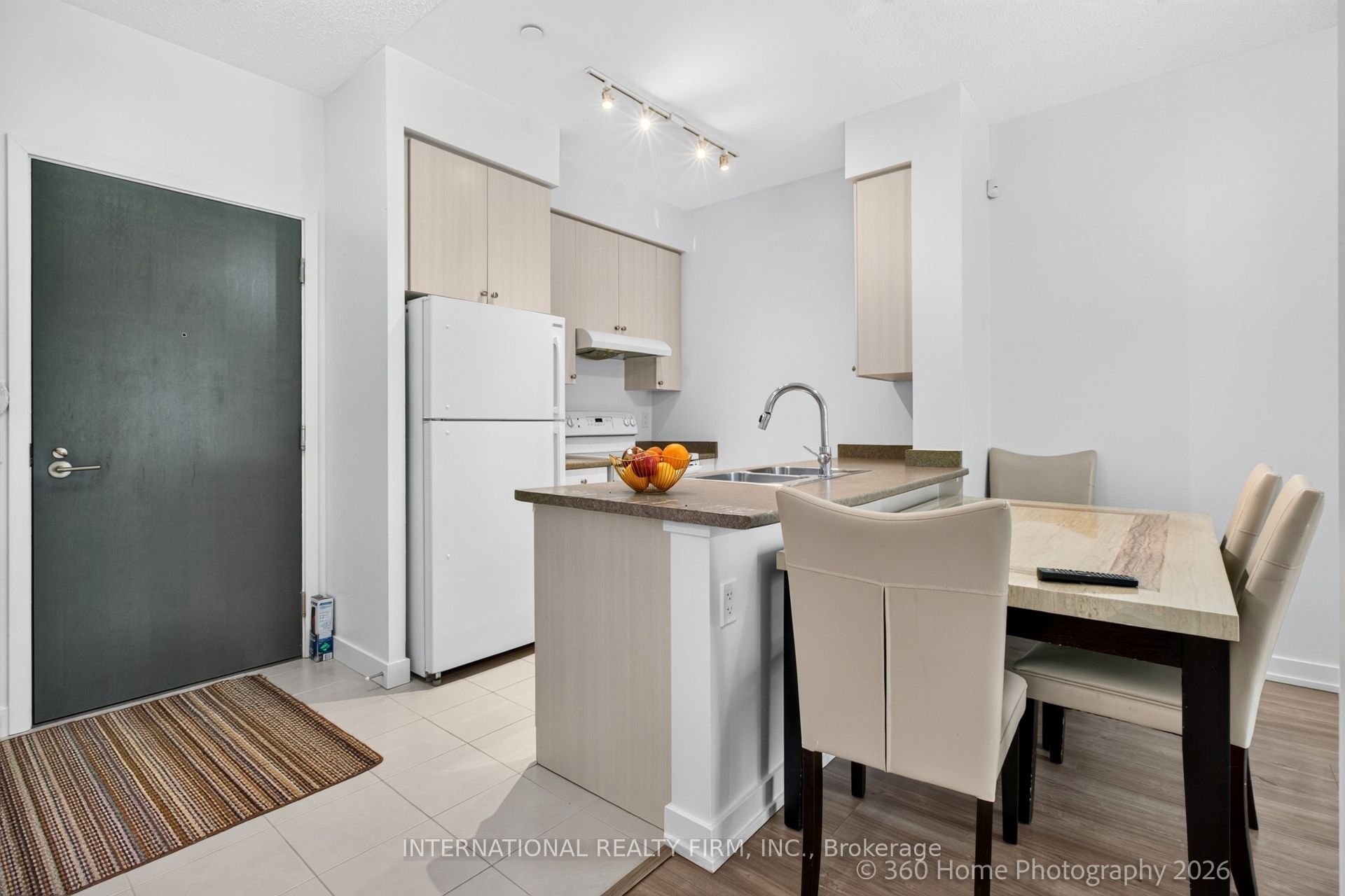 1346 Danforth Road 101 Property Photo 6