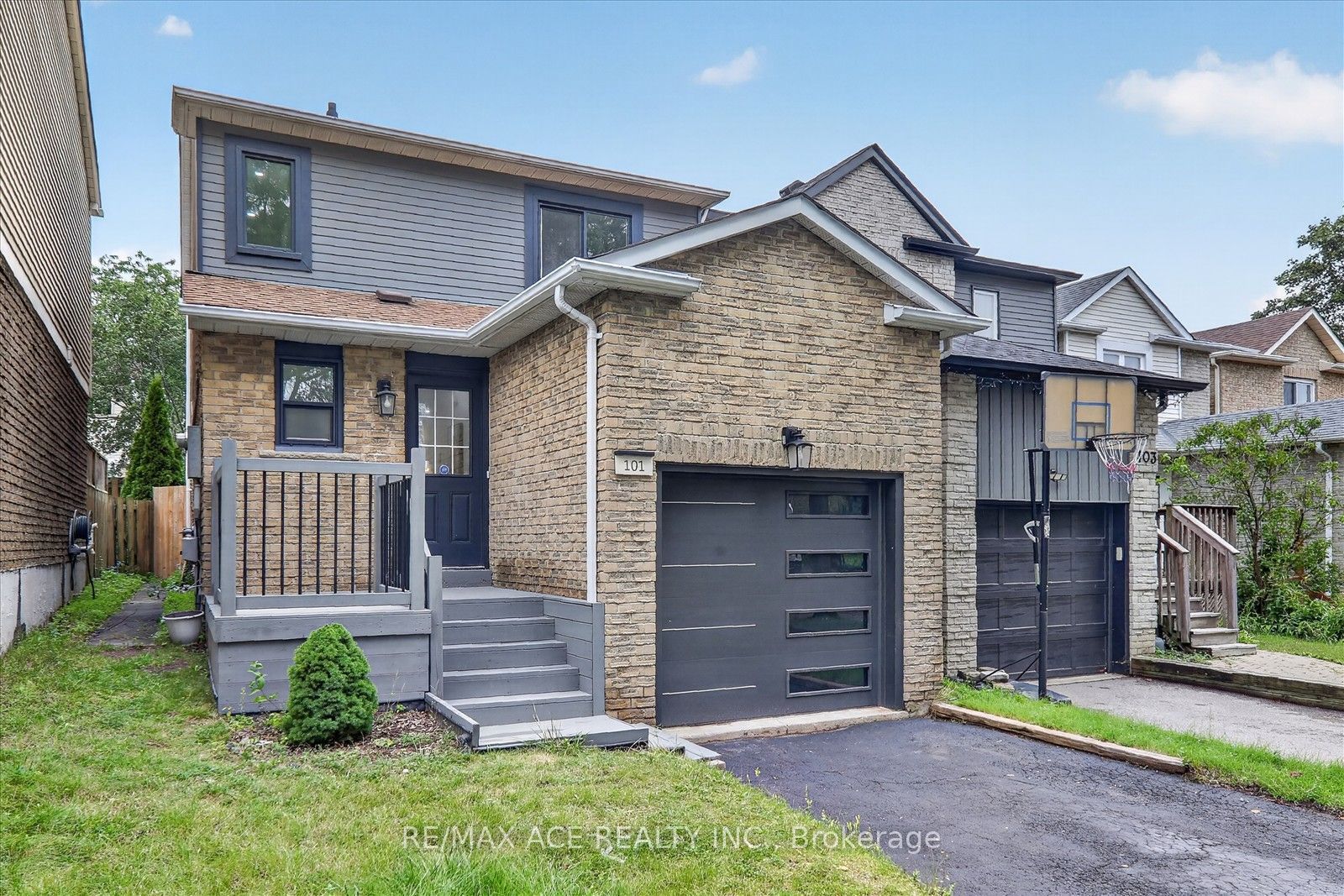 101 Greenfield Crescent Property Photo 4