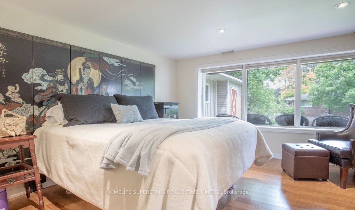 581 Arnhem Drive Property Photo 14