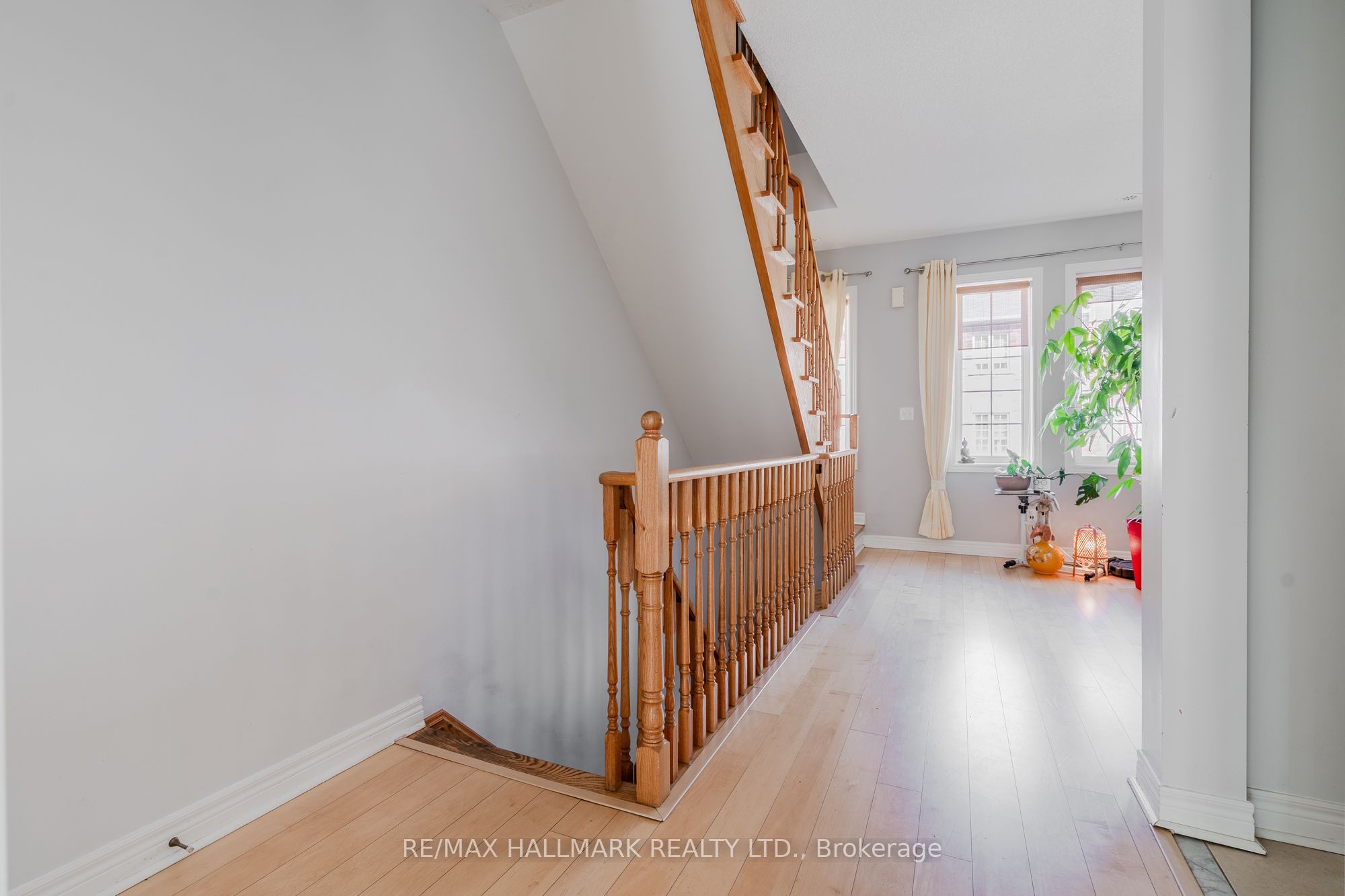 24 Carnahan Terrace Property Photo 3