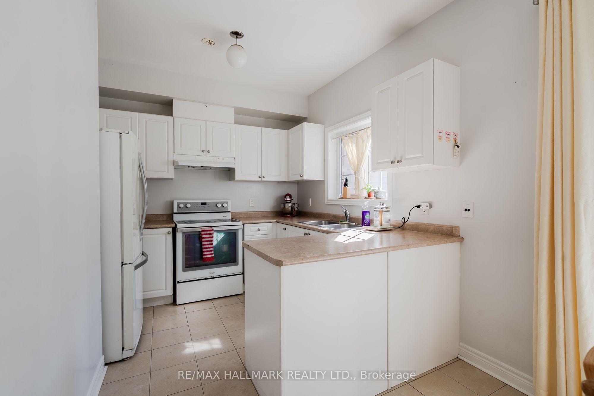 24 Carnahan Terrace Property Photo 5