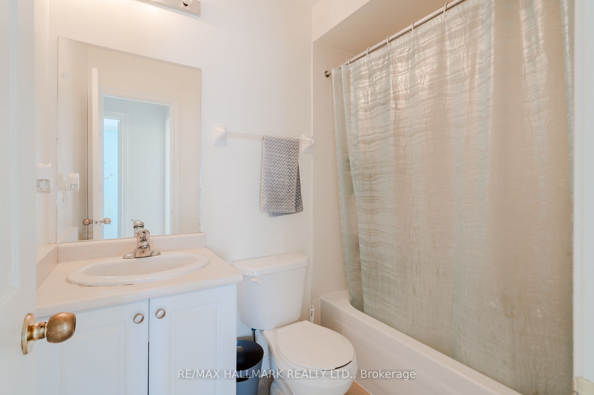 24 Carnahan Terrace Property Photo 13