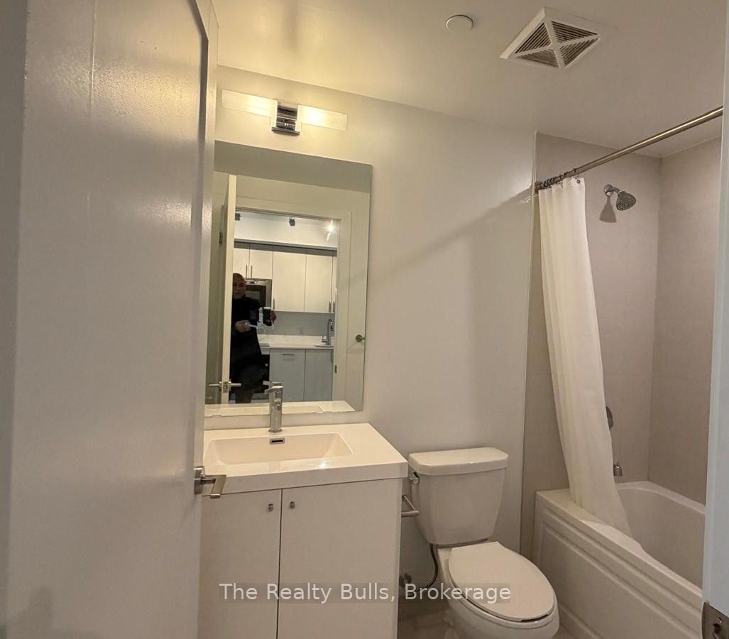 2545 Simcoe Street 235 Property Photo 5