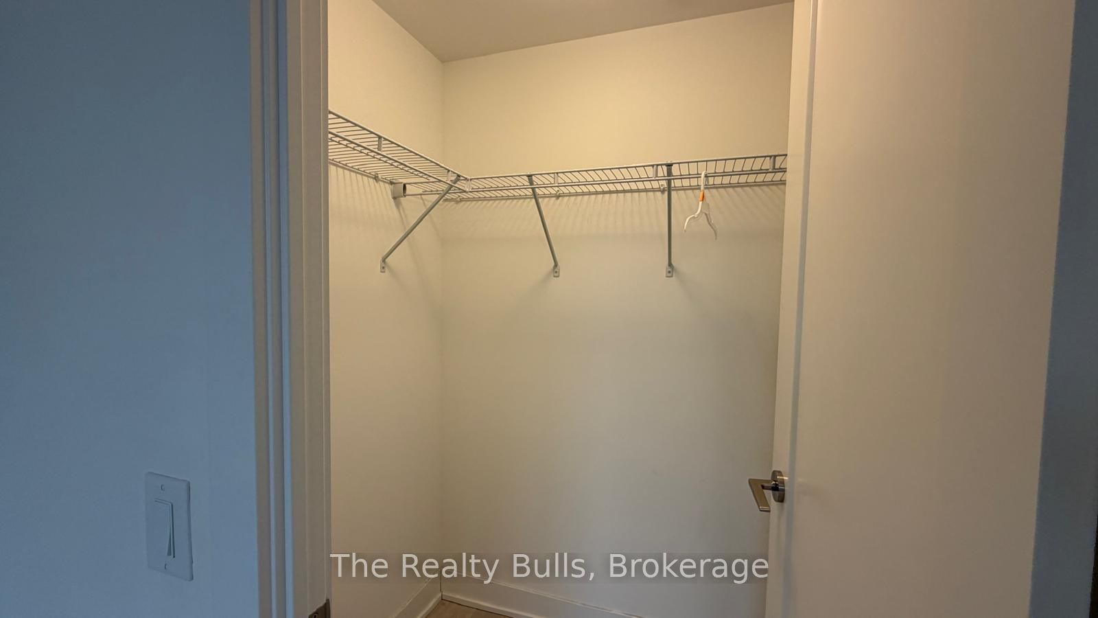 2545 Simcoe Street 235 Property Photo 15