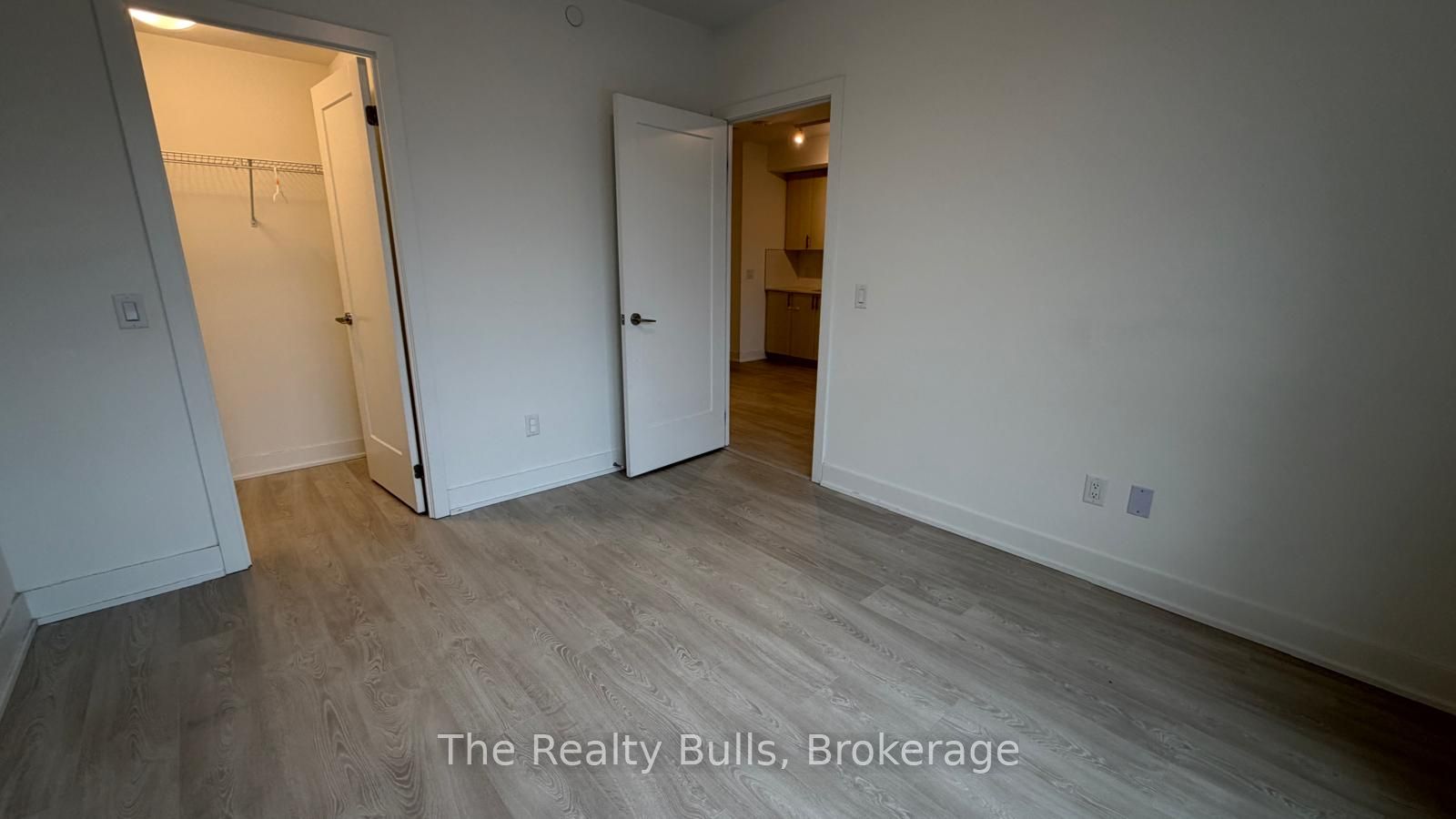 2545 Simcoe Street 235 Property Photo 19