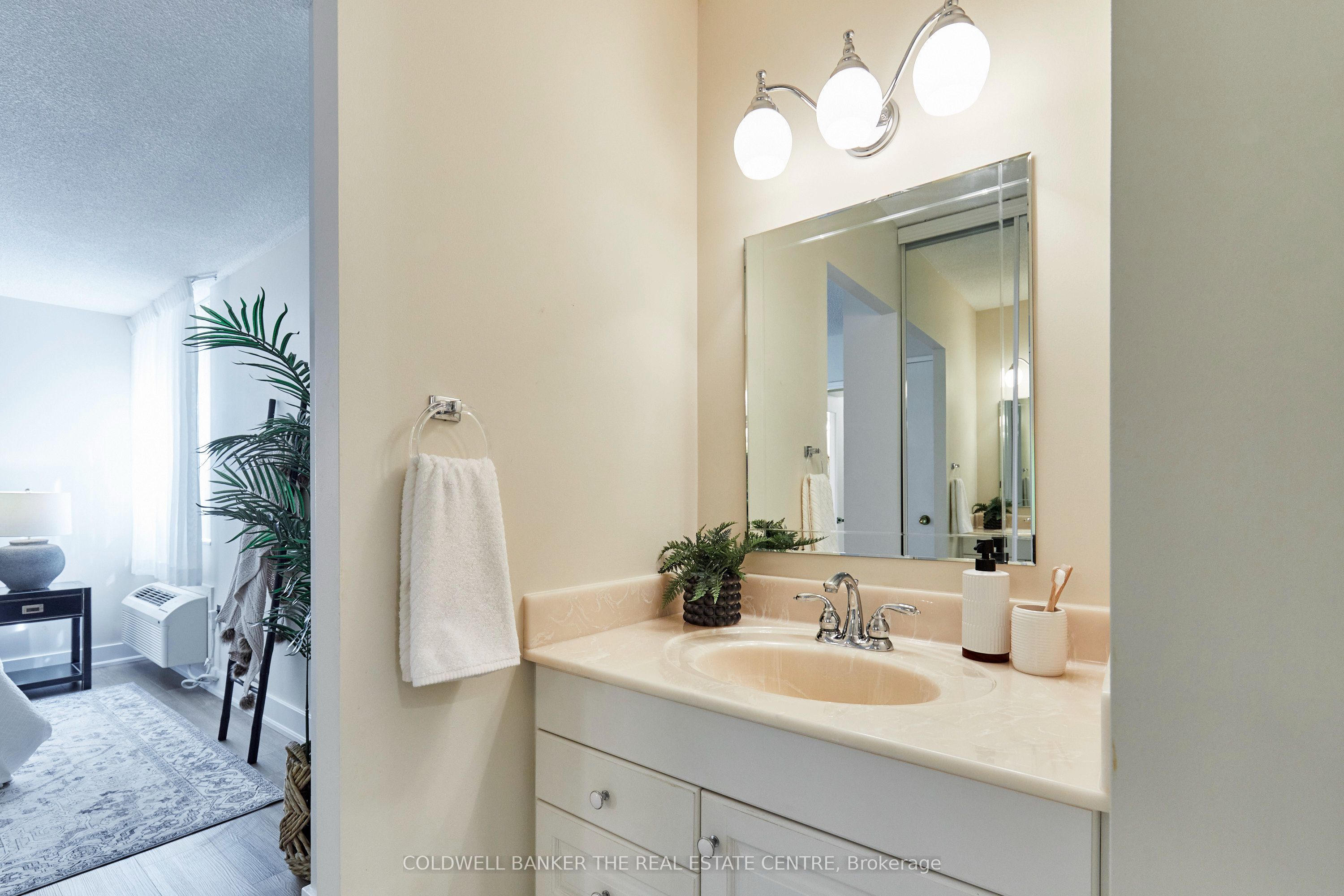 121 Ling Road 202 Property Photo 23