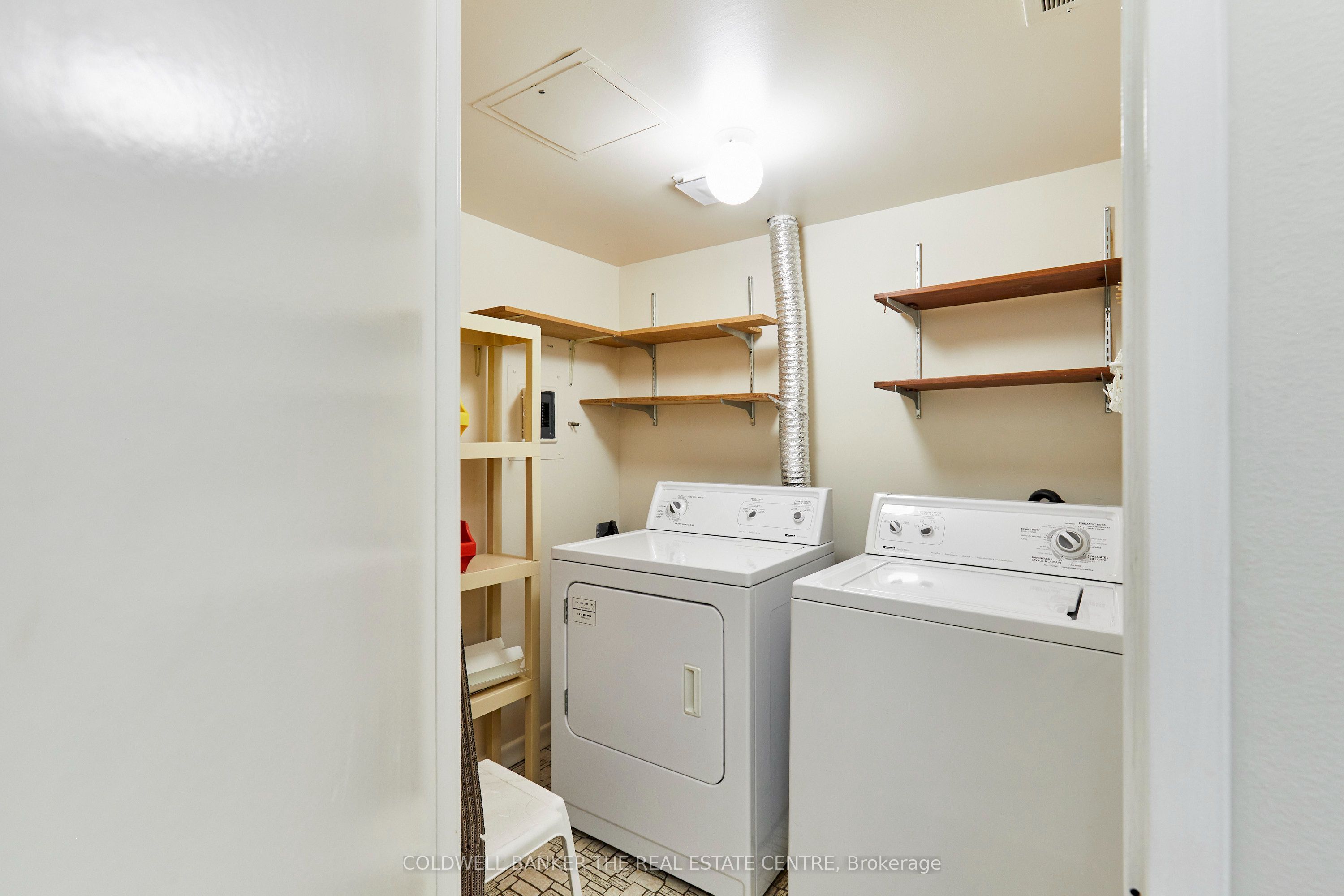 121 Ling Road 202 Property Photo 27