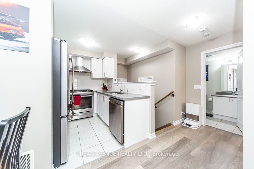 2500 Hill Rise Court 43 Property Photo 19