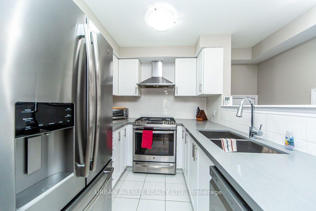 2500 Hill Rise Court 43 Property Photo 23