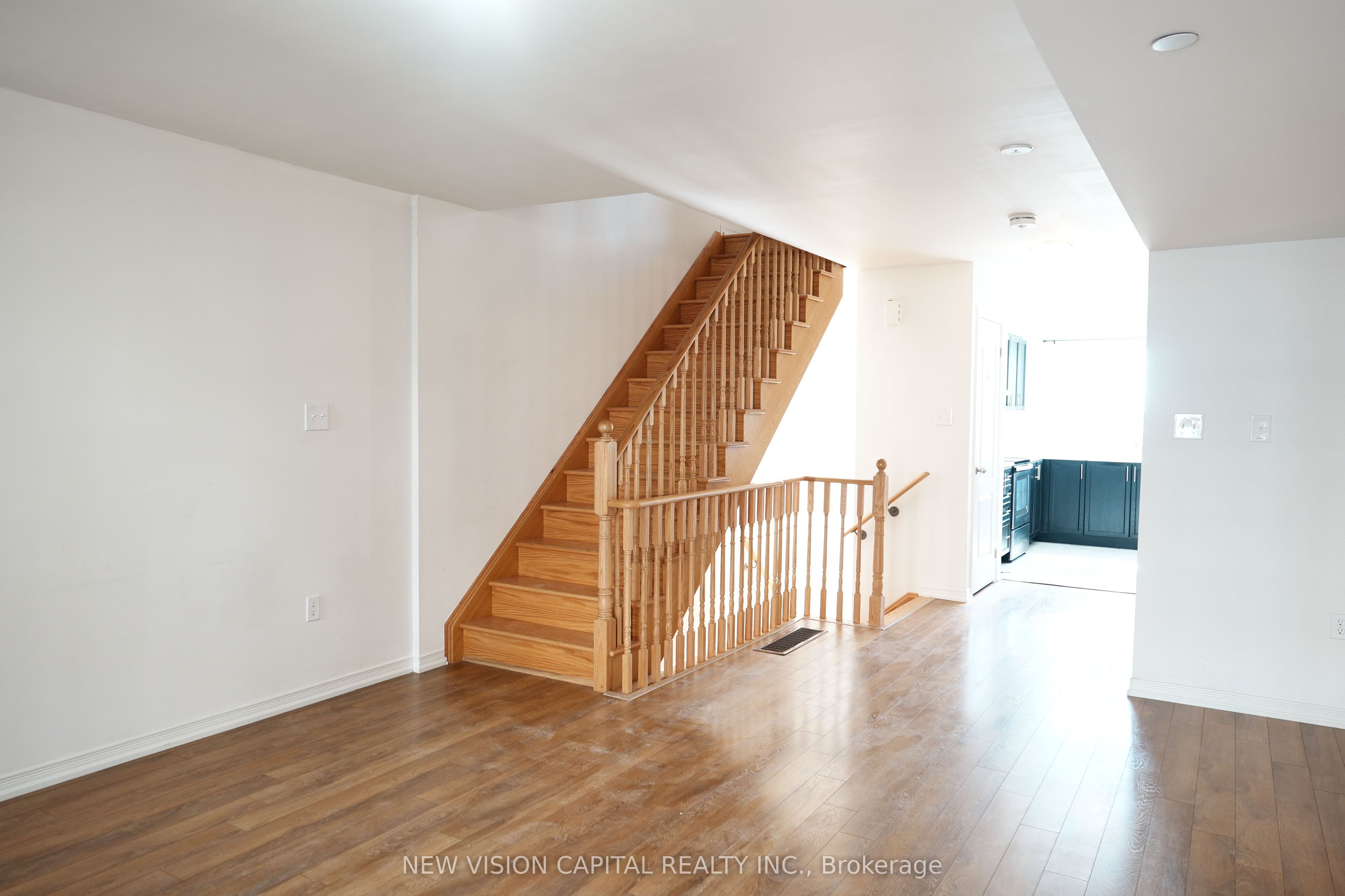 2298 Chevron Prince Path Property Photo 8