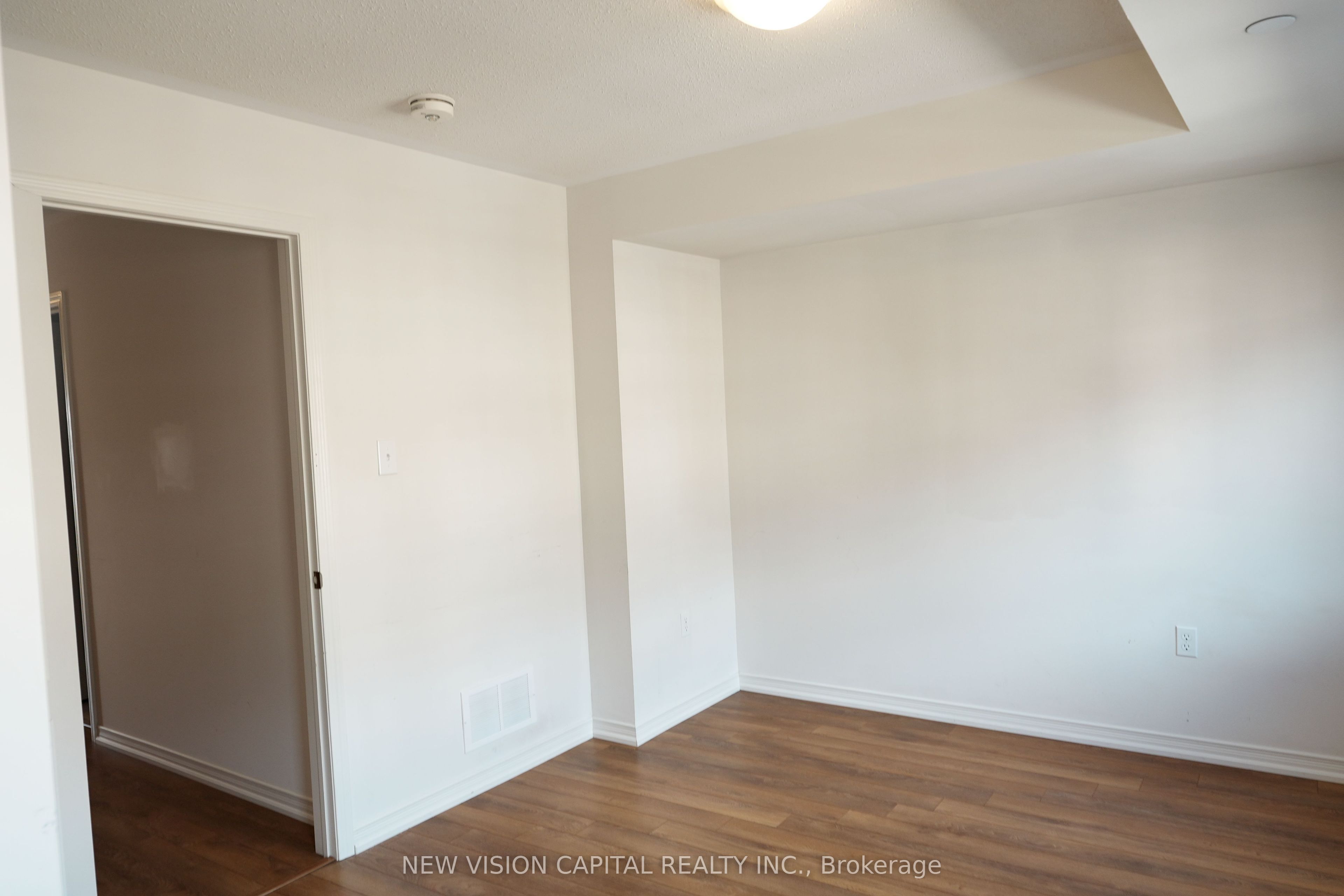 2298 Chevron Prince Path Property Photo 10