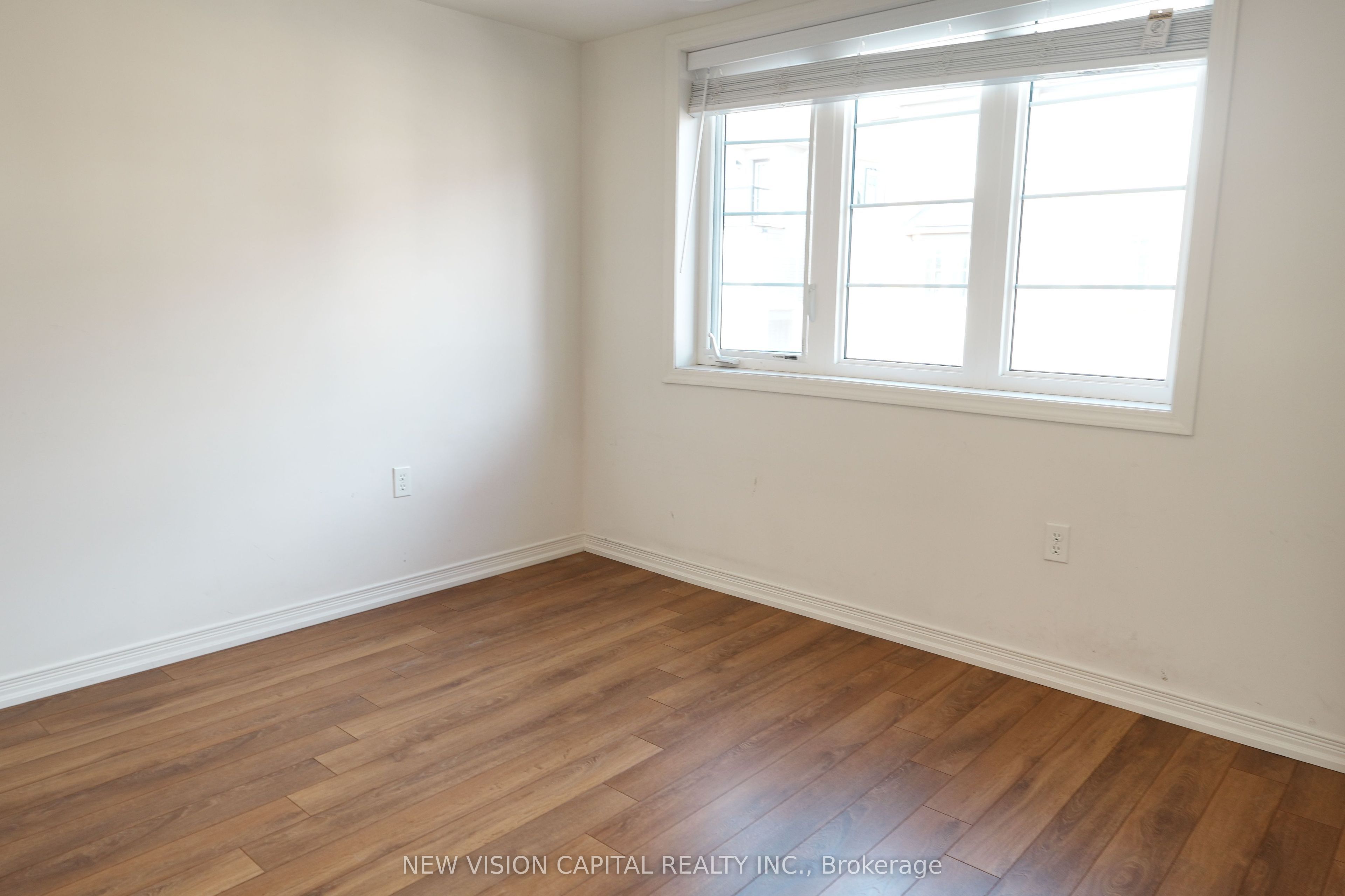 2298 Chevron Prince Path Property Photo 12