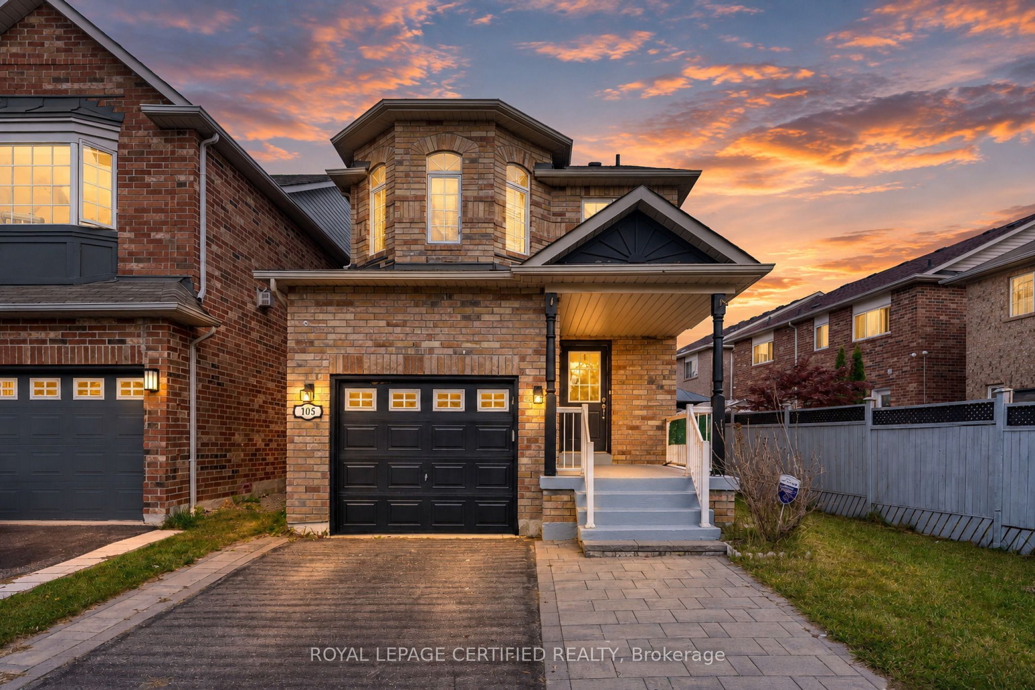 105 Howling Crescent Property Photo 2