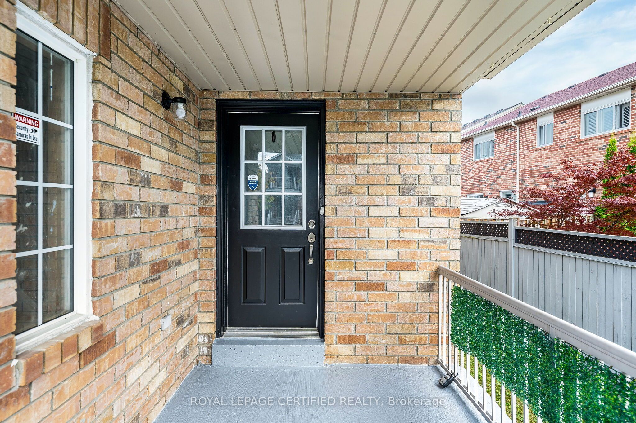 105 Howling Crescent Property Photo 7