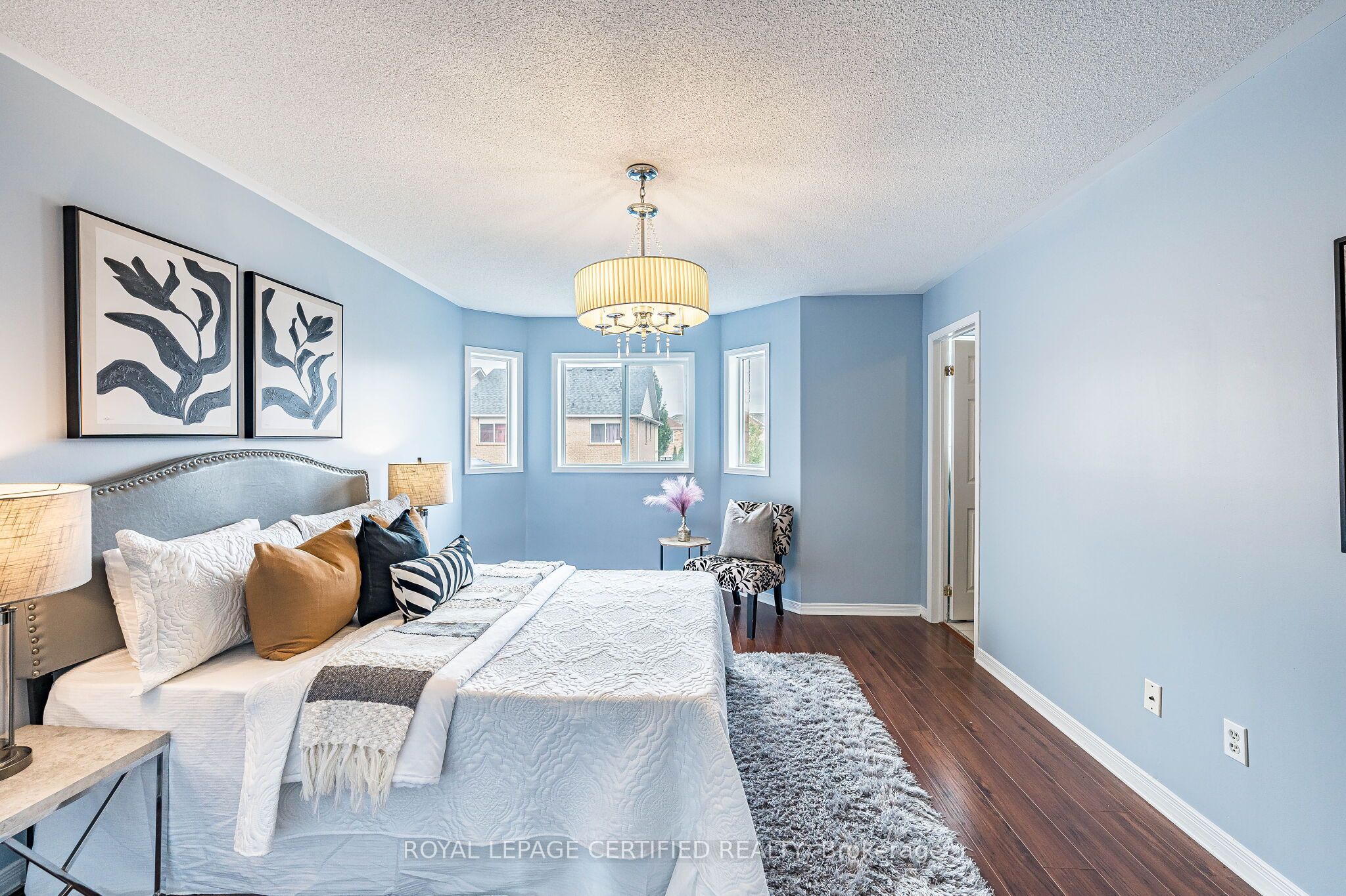 105 Howling Crescent Property Photo 32