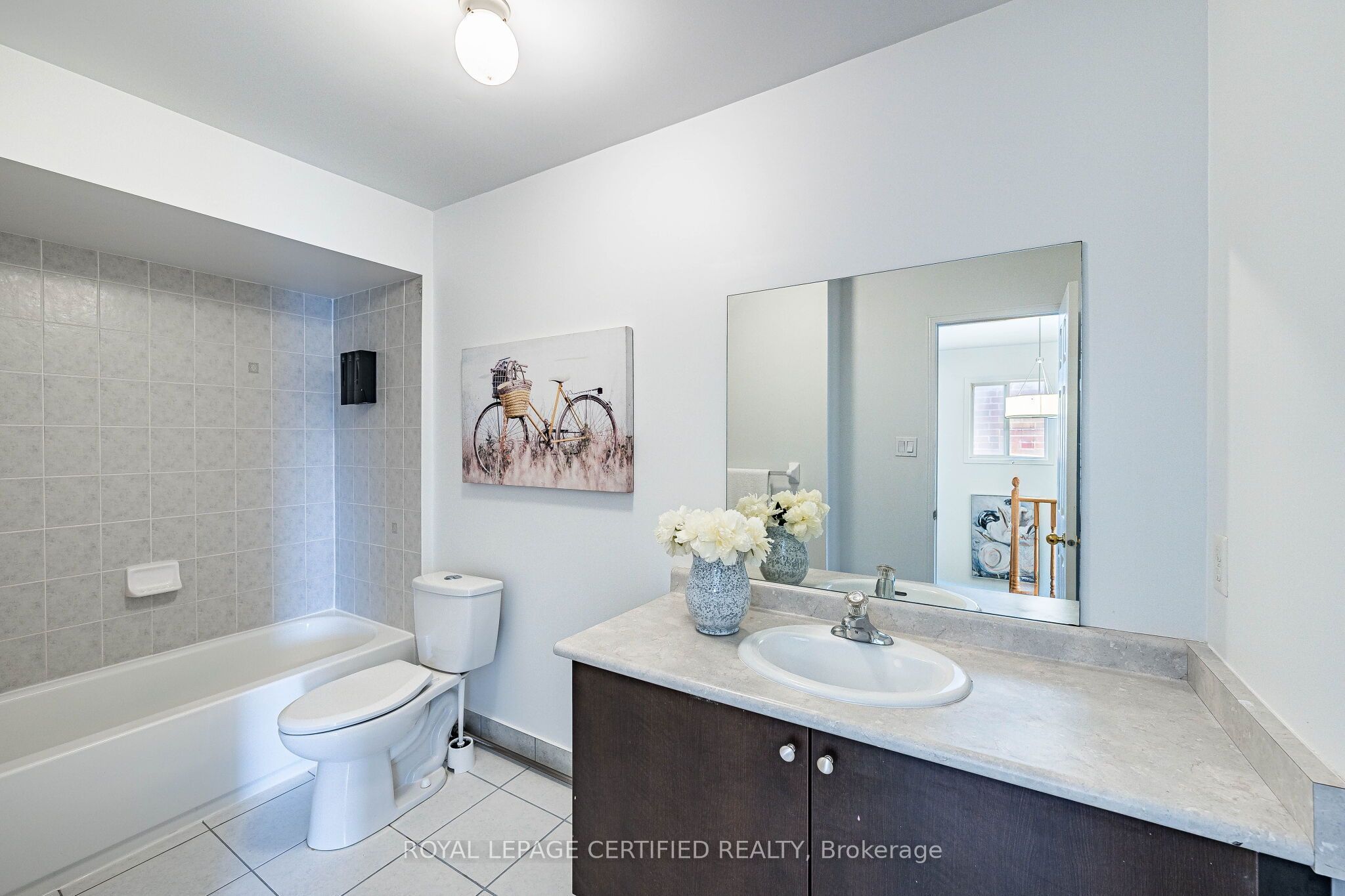 105 Howling Crescent Property Photo 42