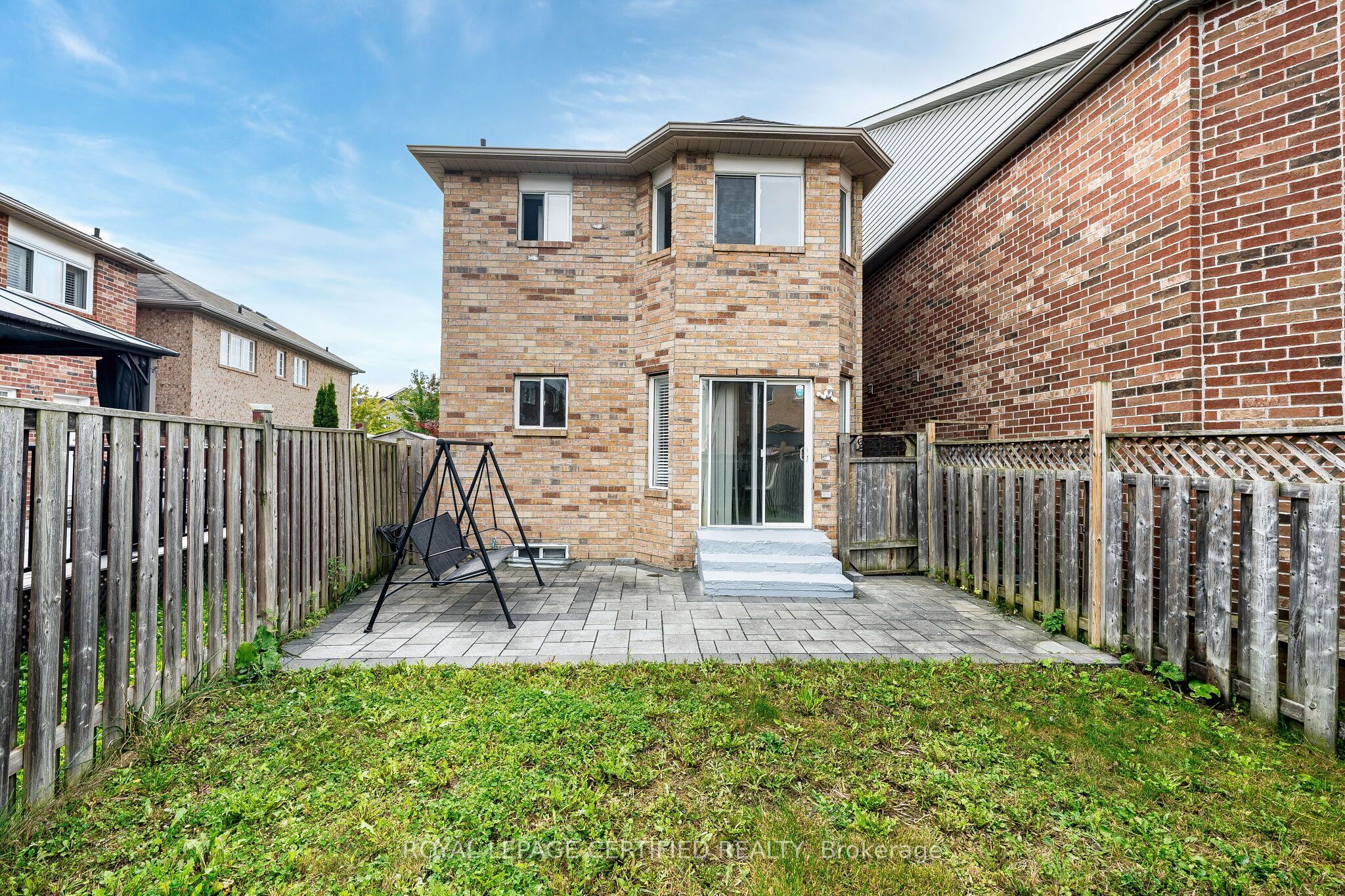 105 Howling Crescent Property Photo 50