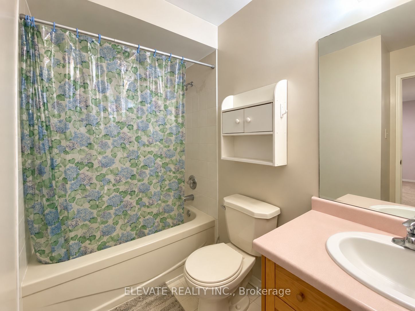 1395 Ferncliff Circle Property Photo 1