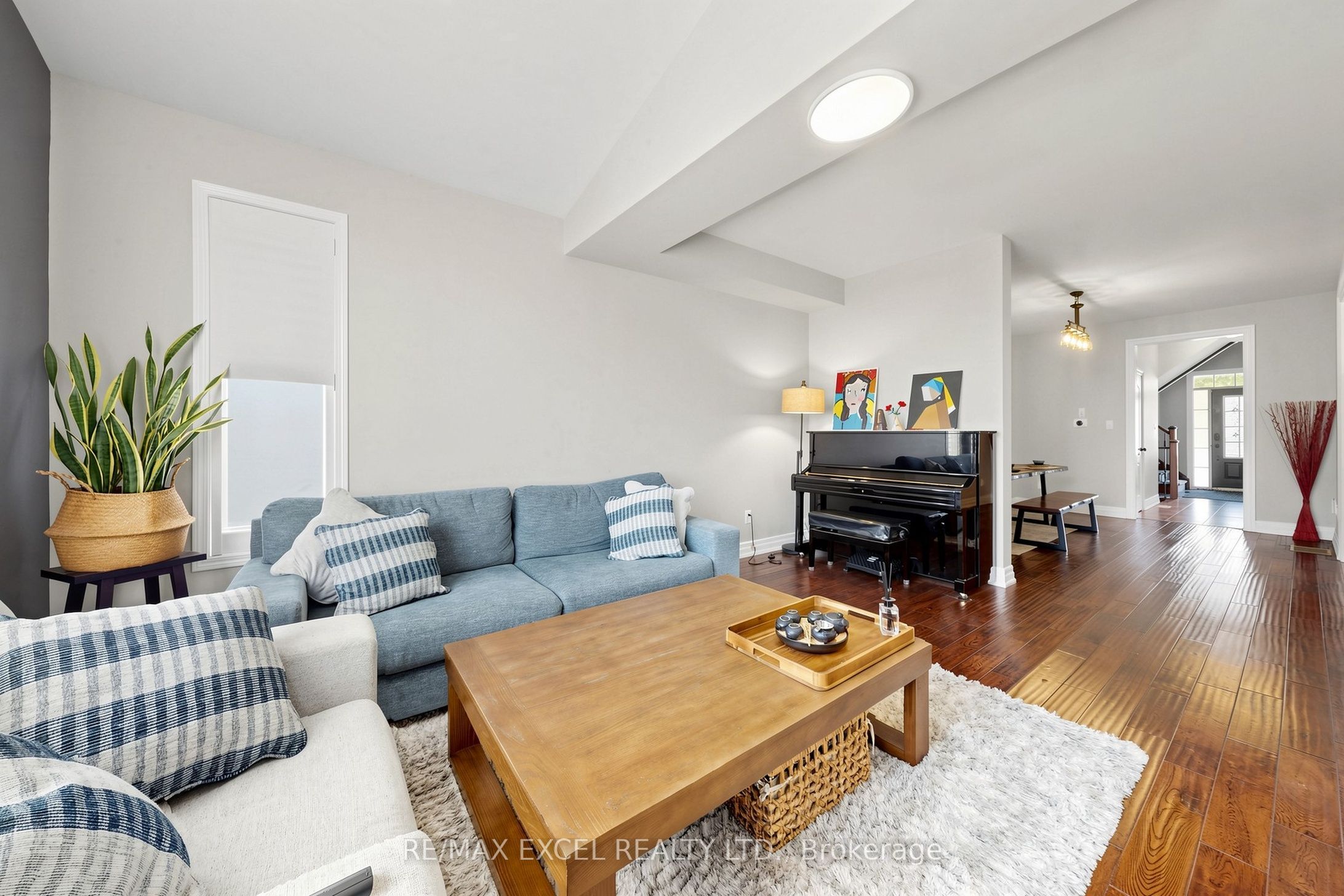 16 Stockell Crescent Property Photo 7