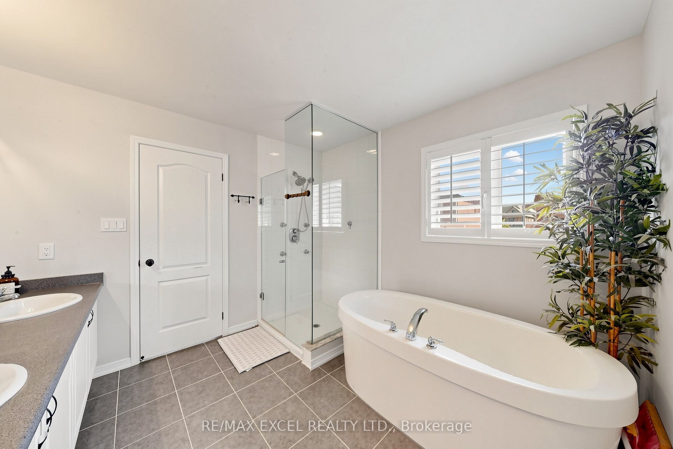 16 Stockell Crescent Property Photo 29