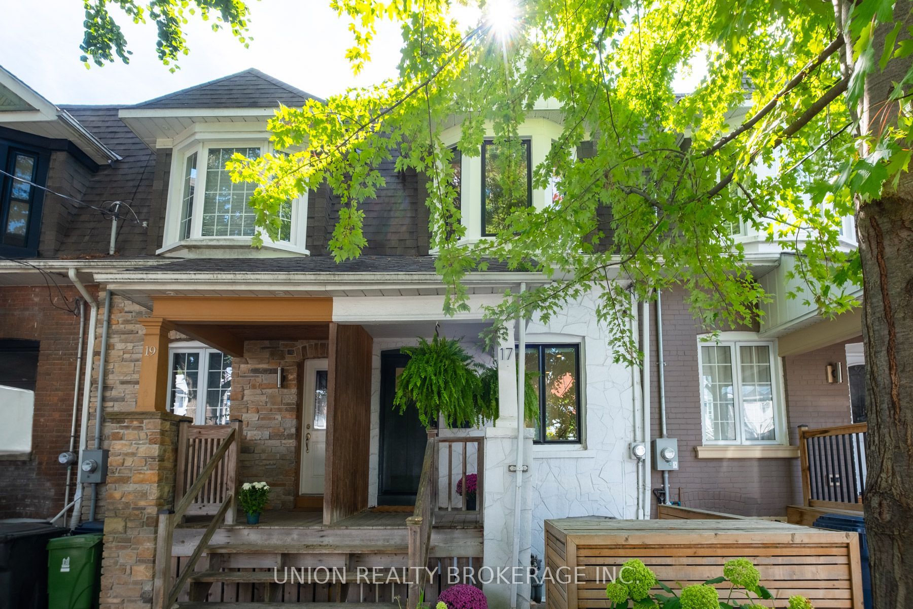 17 Ashland Avenue Property Photo 1