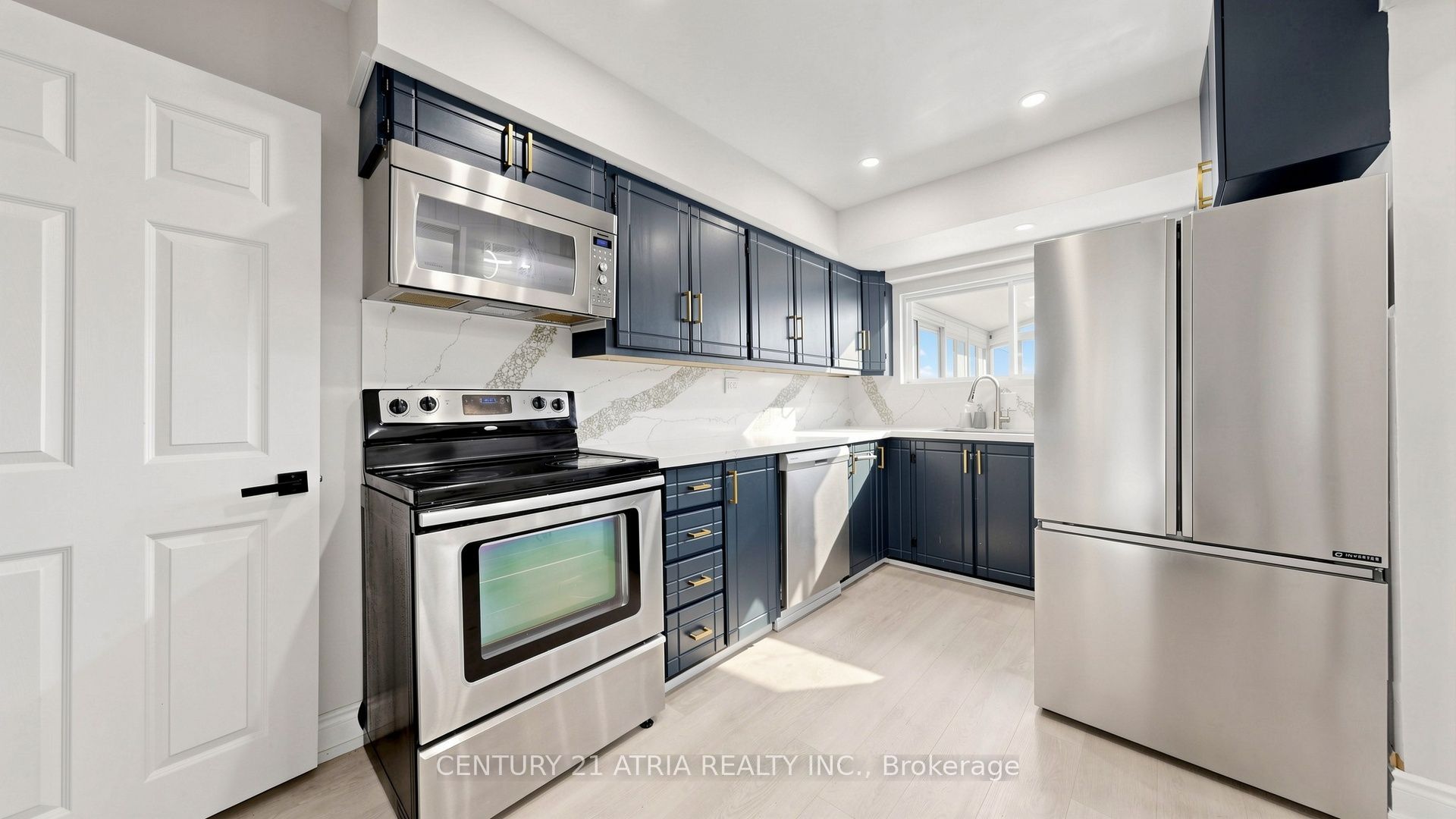 982 Renfrew Court Property Photo 12