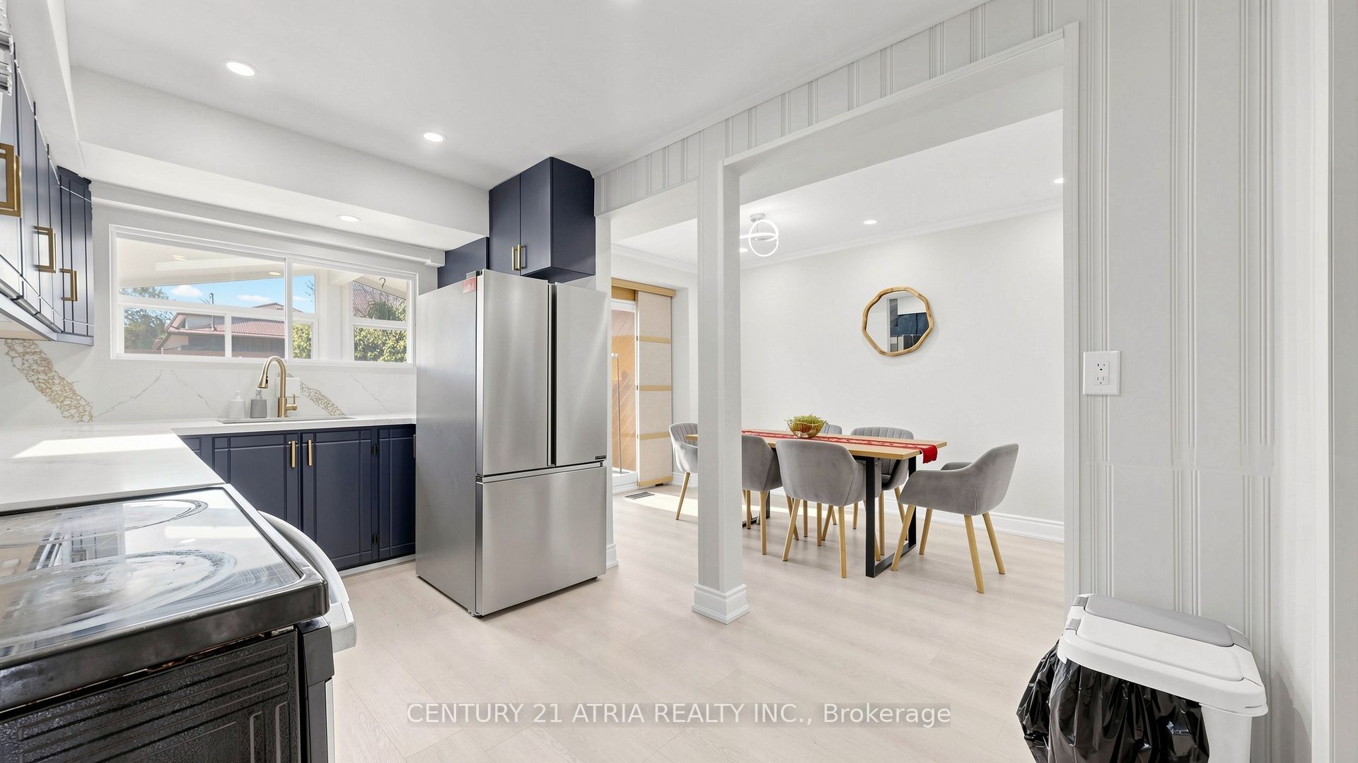 982 Renfrew Court Property Photo 15