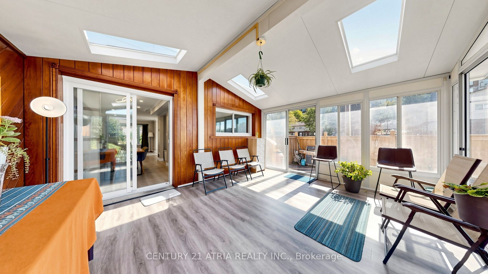 982 Renfrew Court Property Photo 18