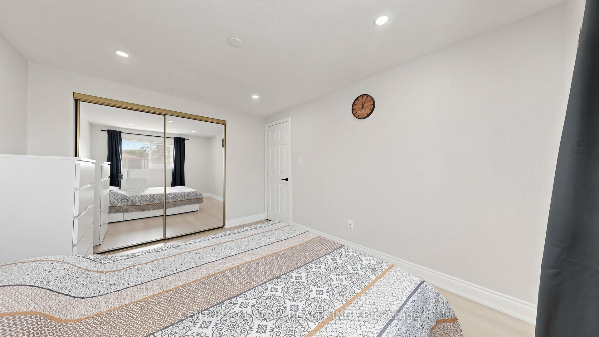 982 Renfrew Court Property Photo 21