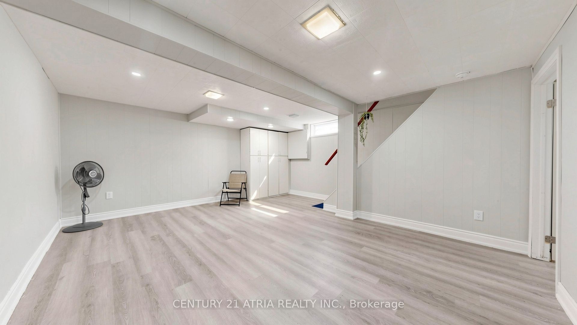 982 Renfrew Court Property Photo 31