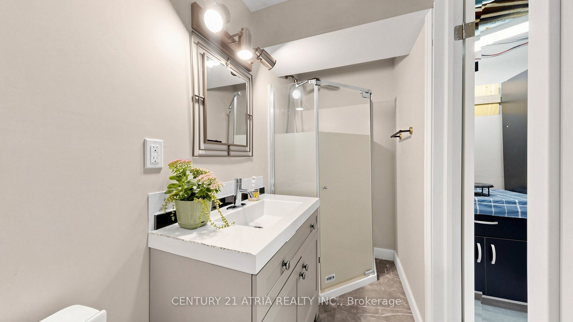 982 Renfrew Court Property Photo 33