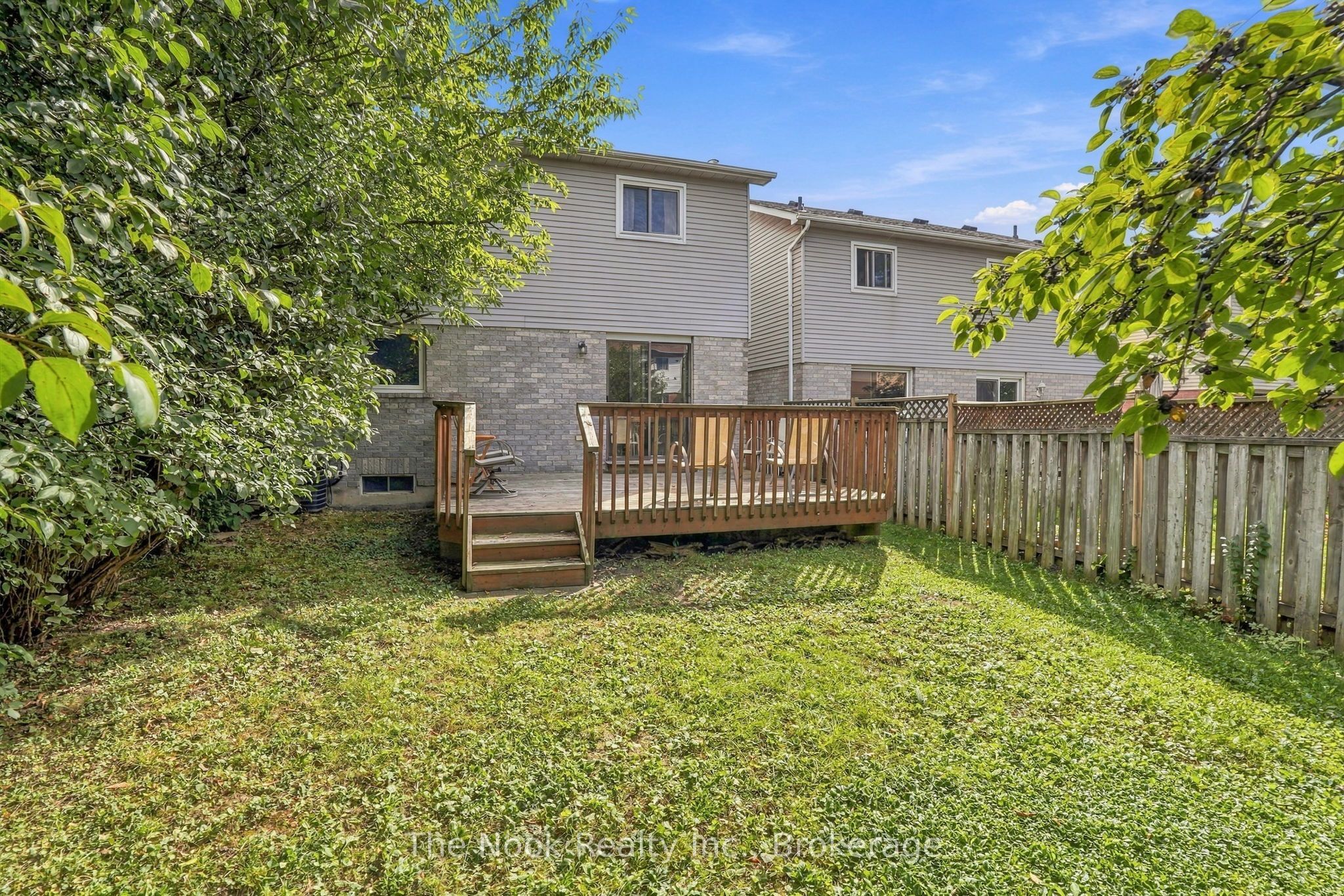 27 Field Crescent Property Photo 31
