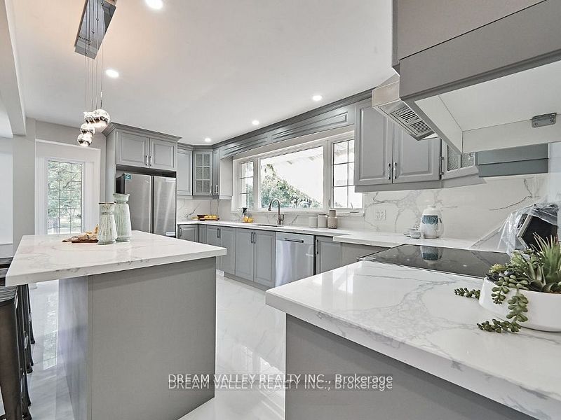 24 Gable Place Main Property Photo 9